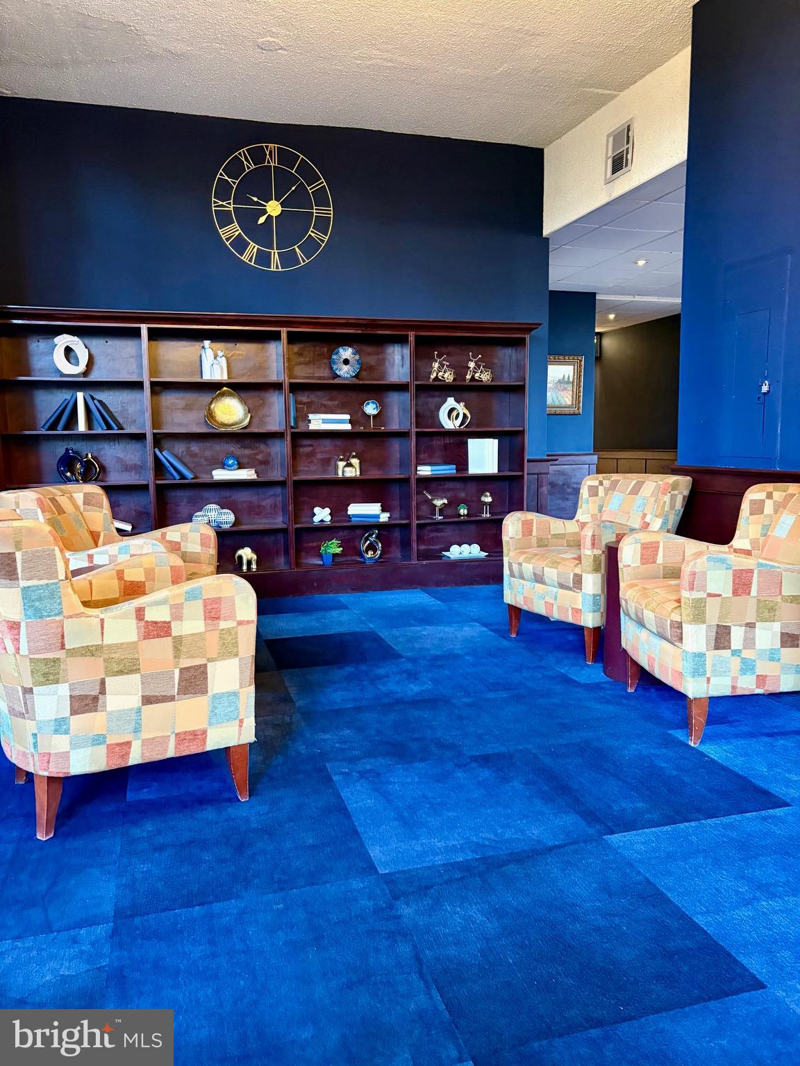 1030 E LANCASTER AVENUE 1019