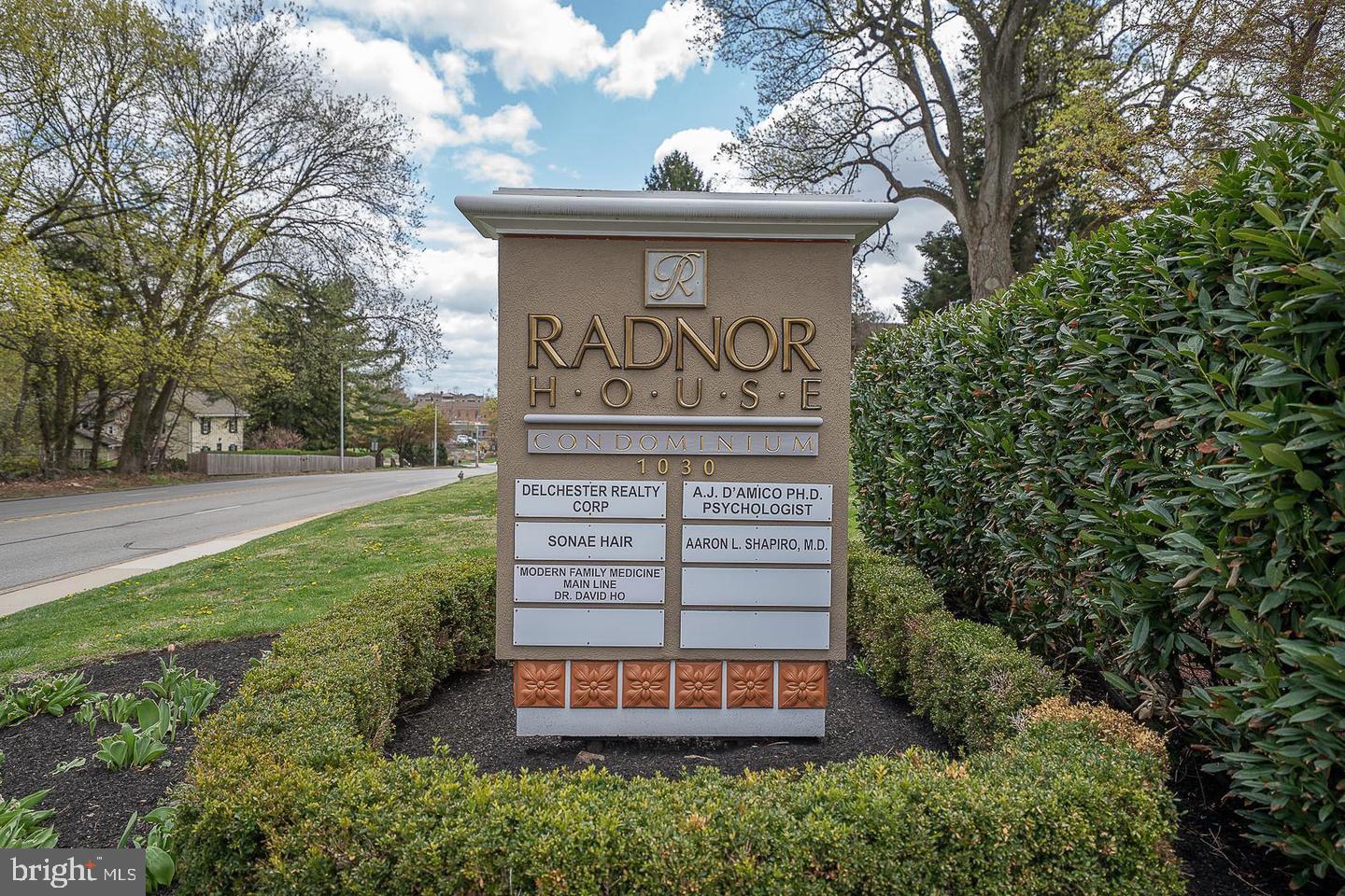 RADNOR HOUSE - Residential