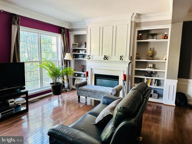 GATESTONE - Residential