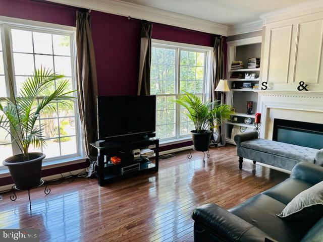 GATESTONE - Residential