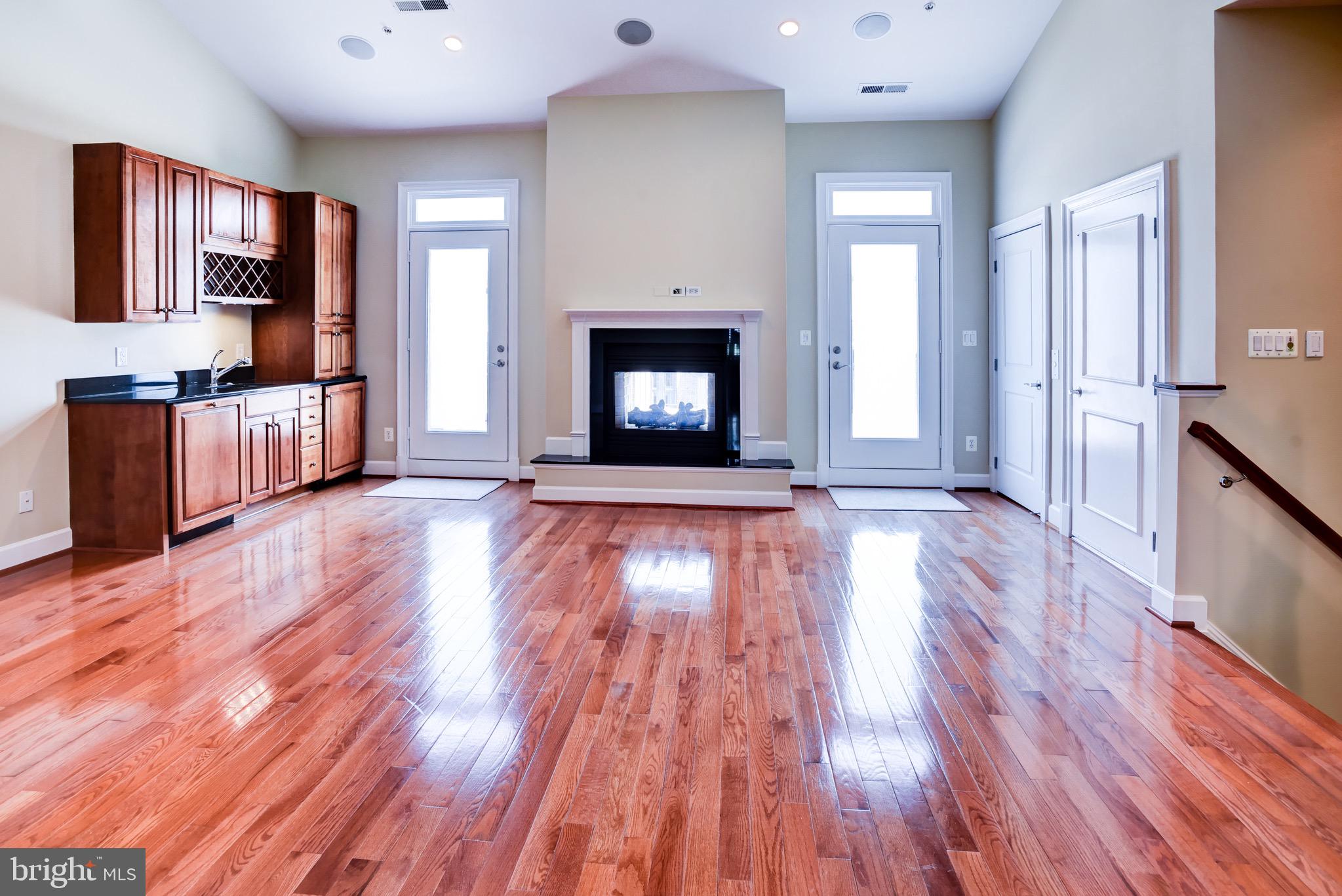 PARK POTOMAC - Residential