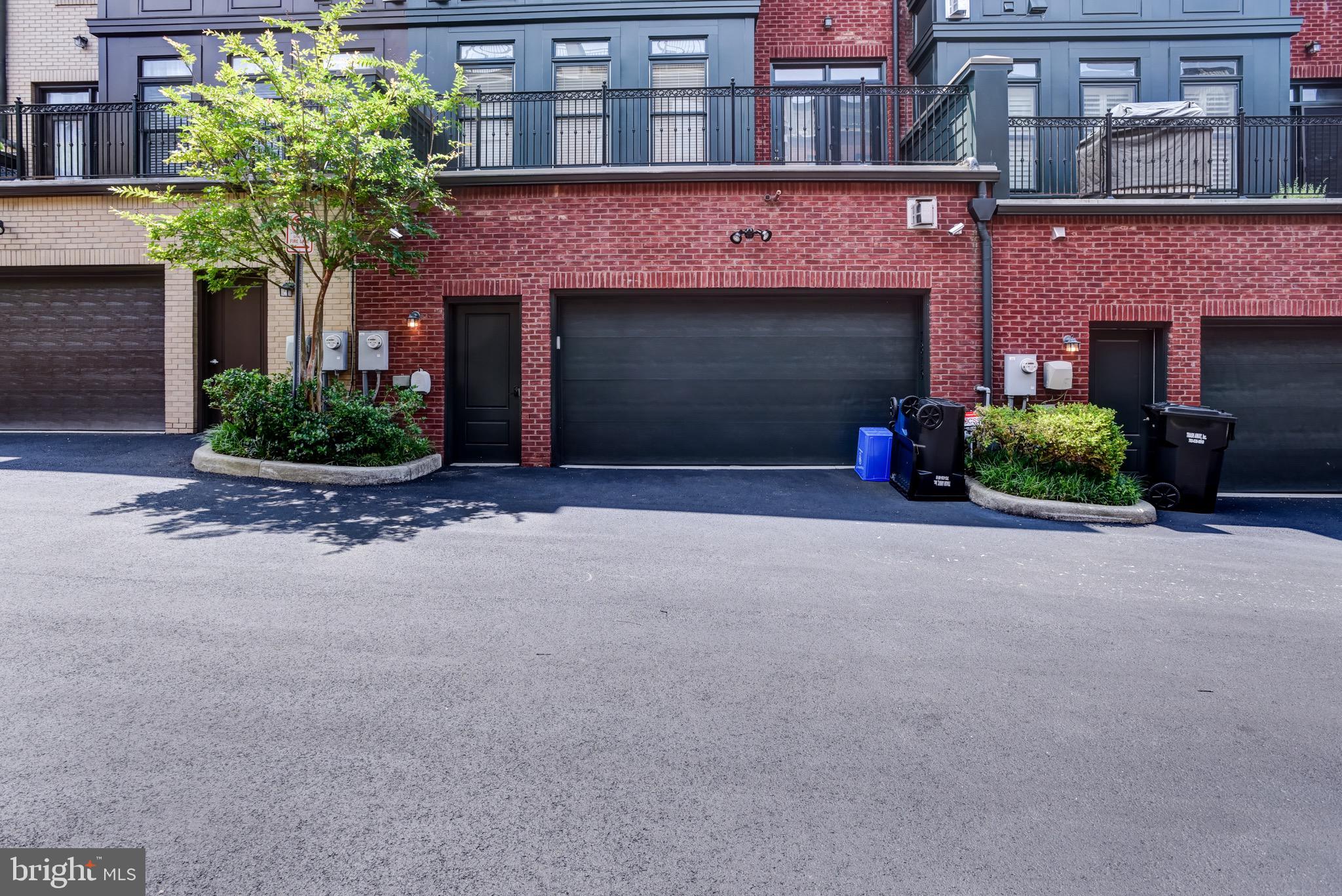 PARK POTOMAC - Residential