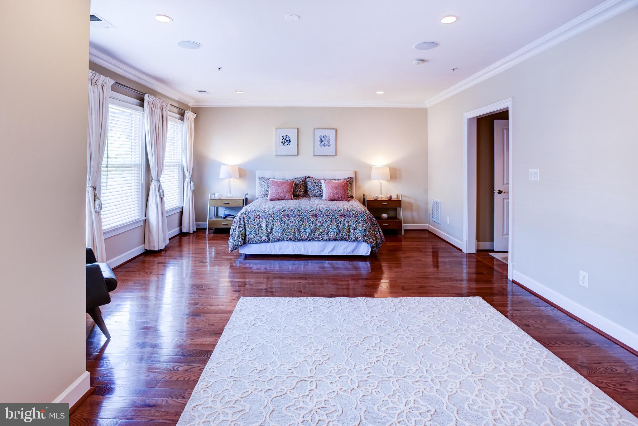 PARK POTOMAC - Residential