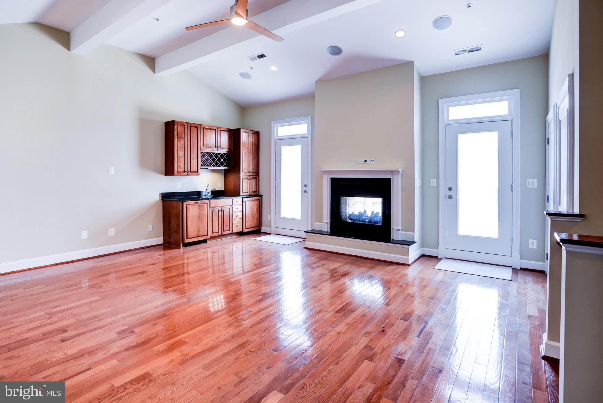 PARK POTOMAC - Residential