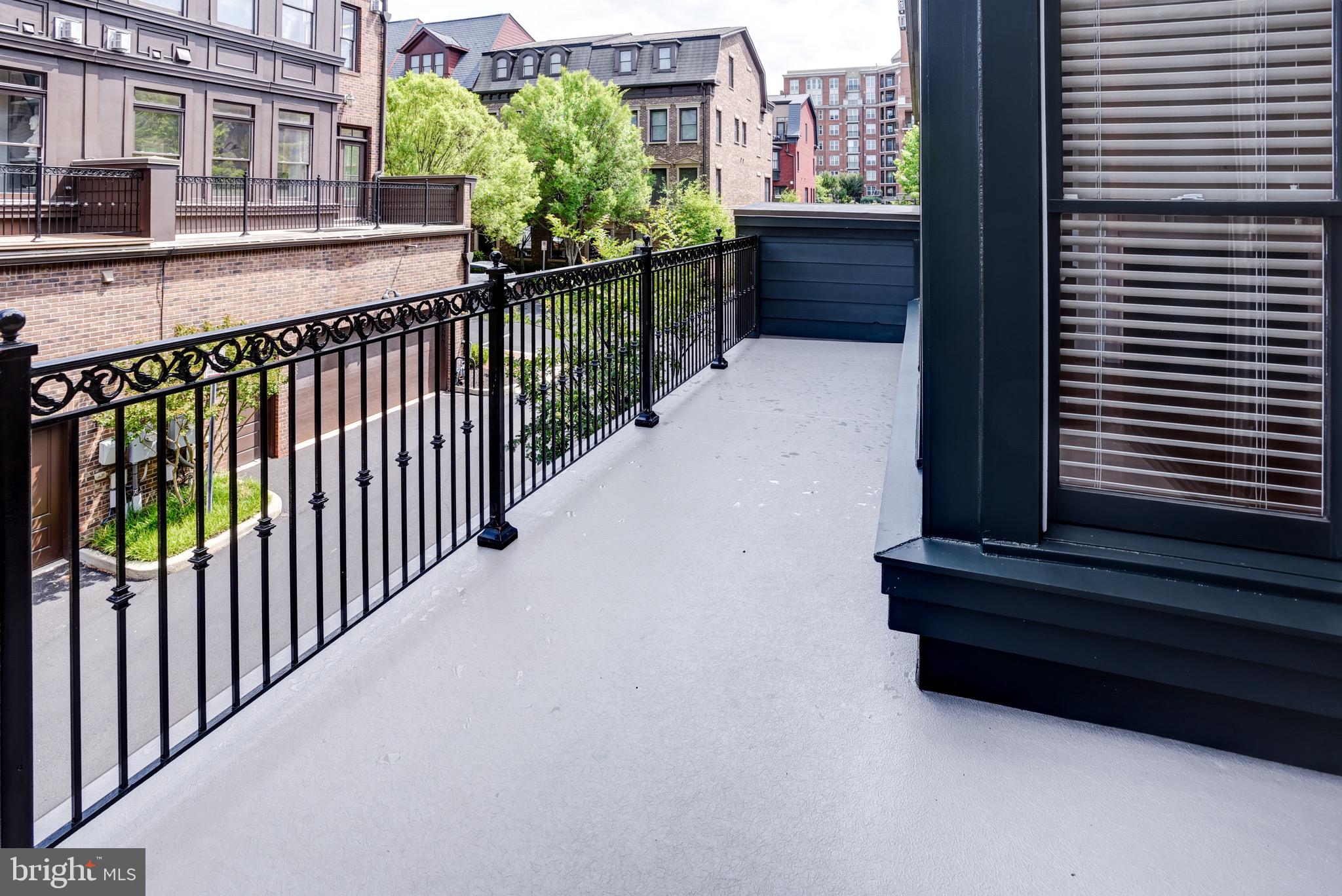 PARK POTOMAC - Residential