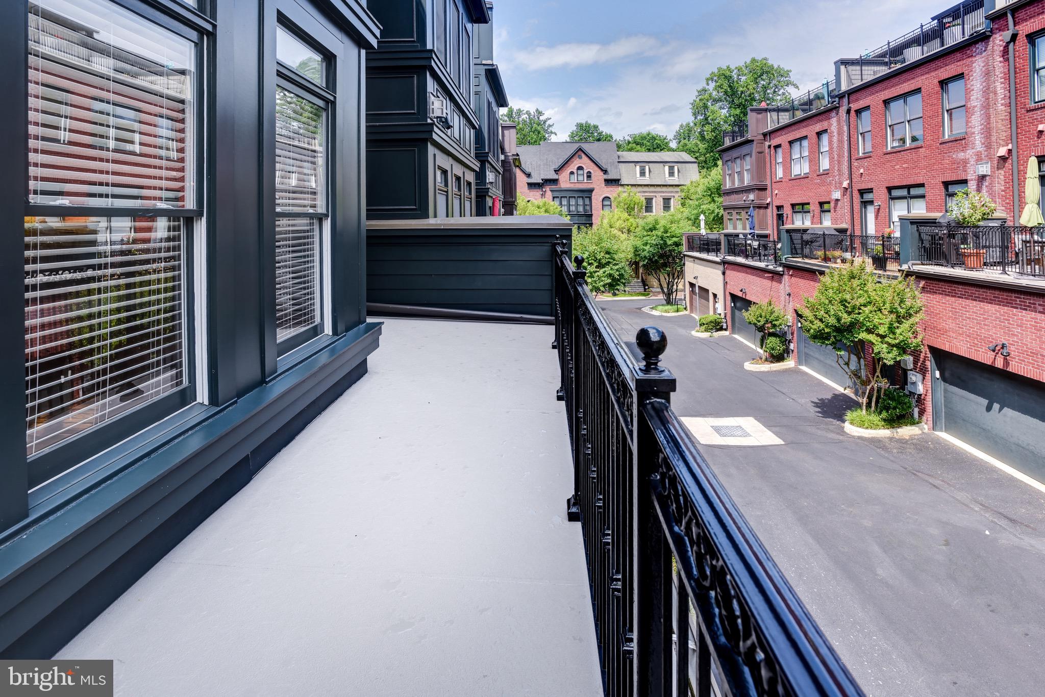 PARK POTOMAC - Residential