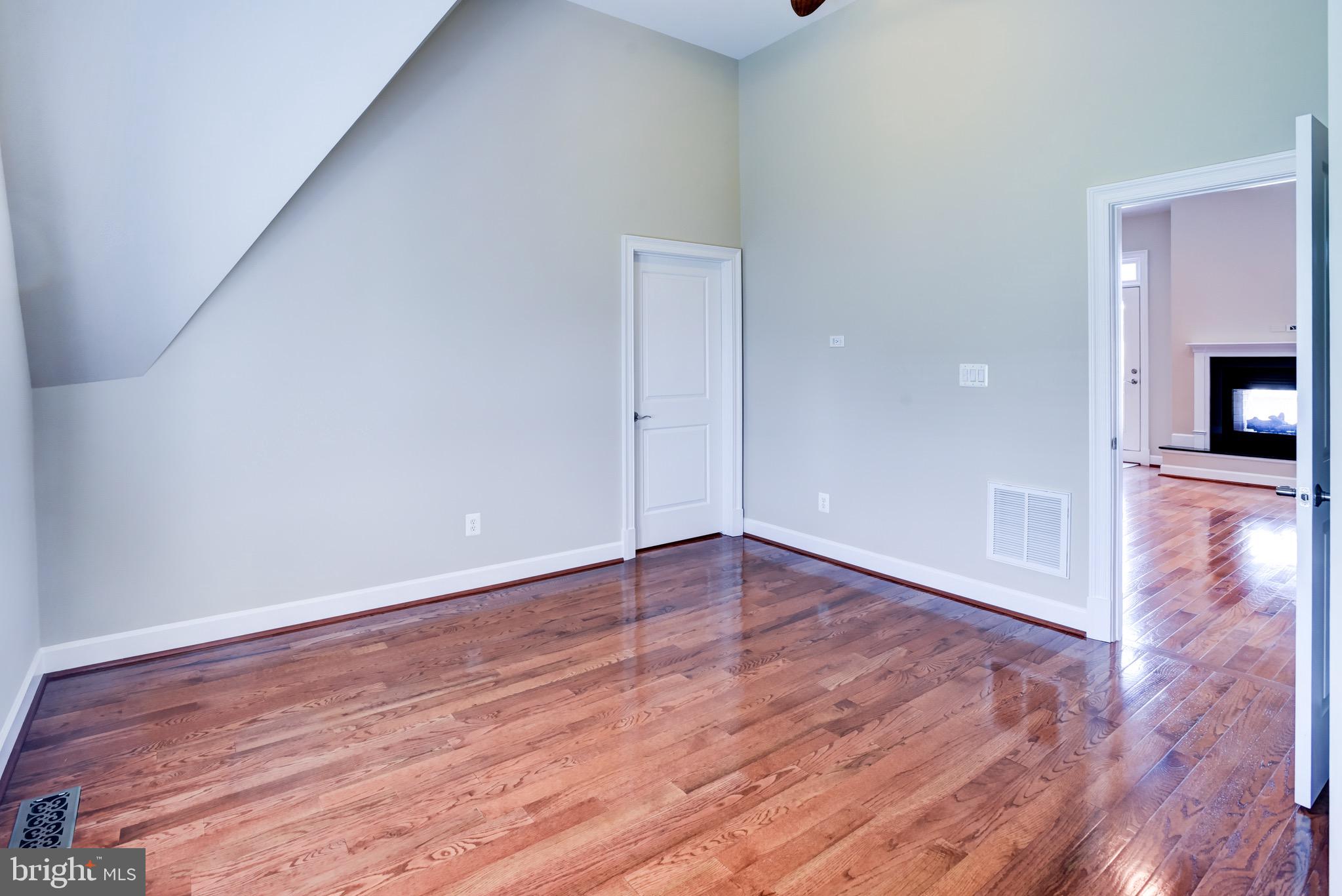 PARK POTOMAC - Residential