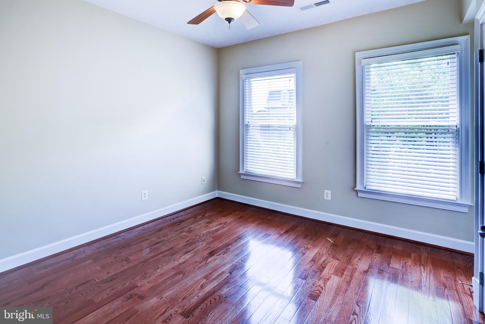 PARK POTOMAC - Residential