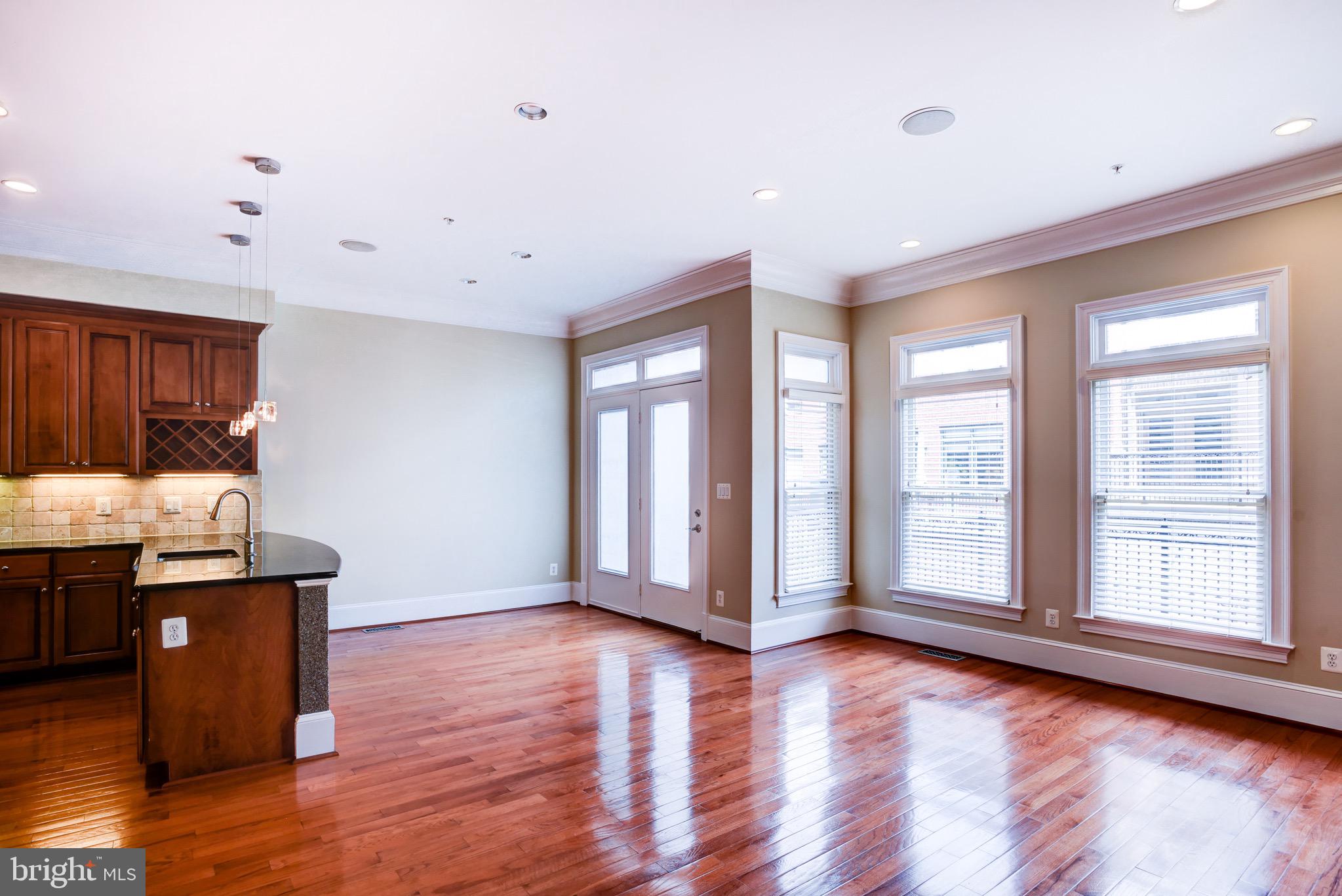 PARK POTOMAC - Residential