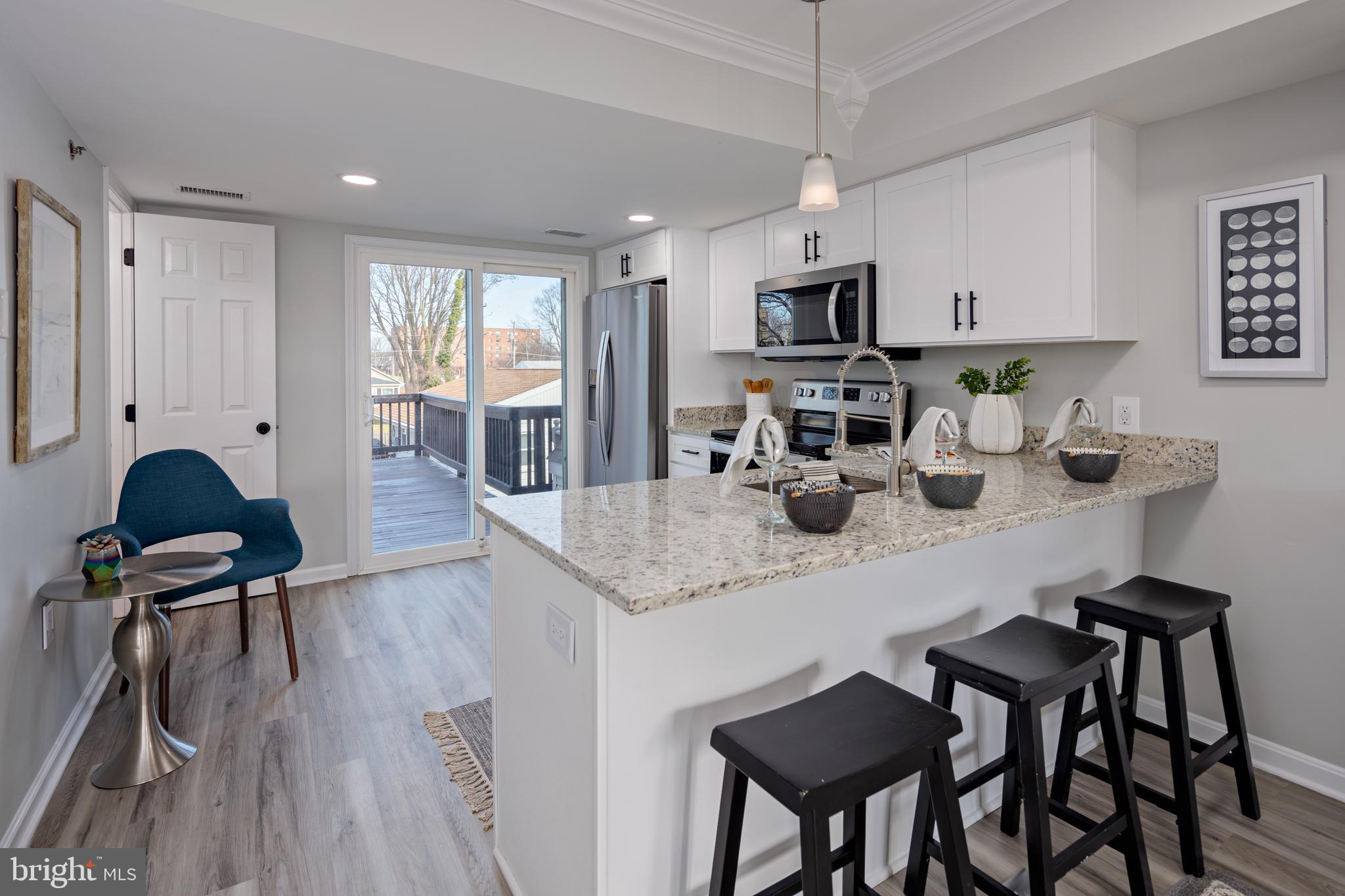 LIGHTHOUSE LANDING - Residential