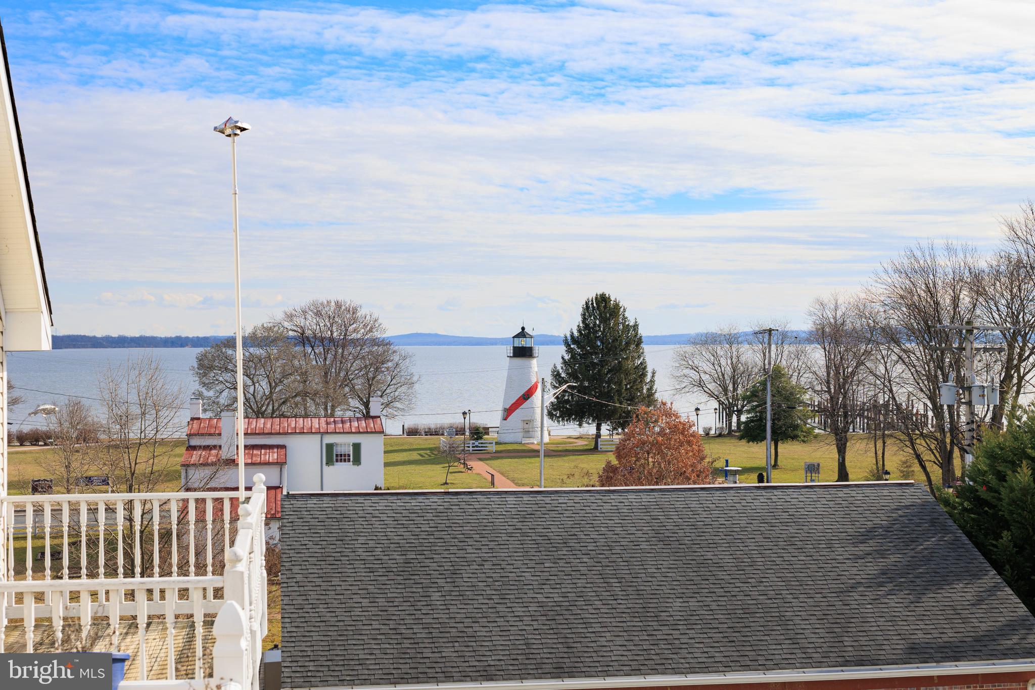 LIGHTHOUSE LANDING - Residential