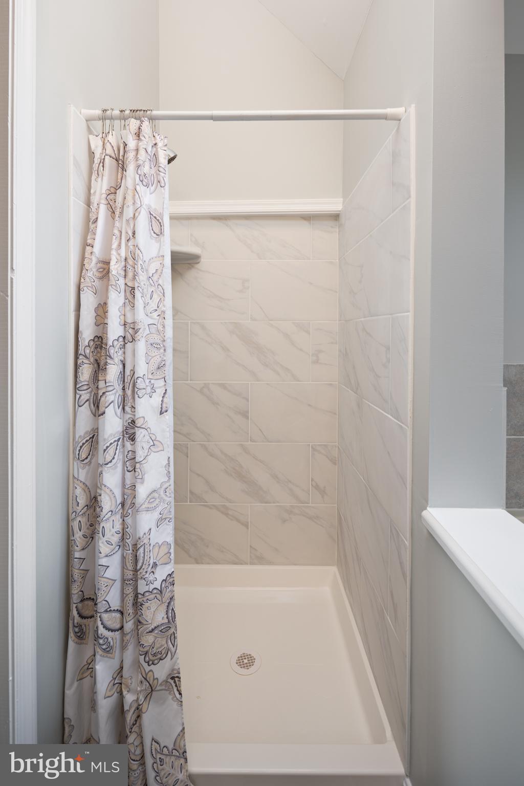 LIGHTHOUSE LANDING - Residential