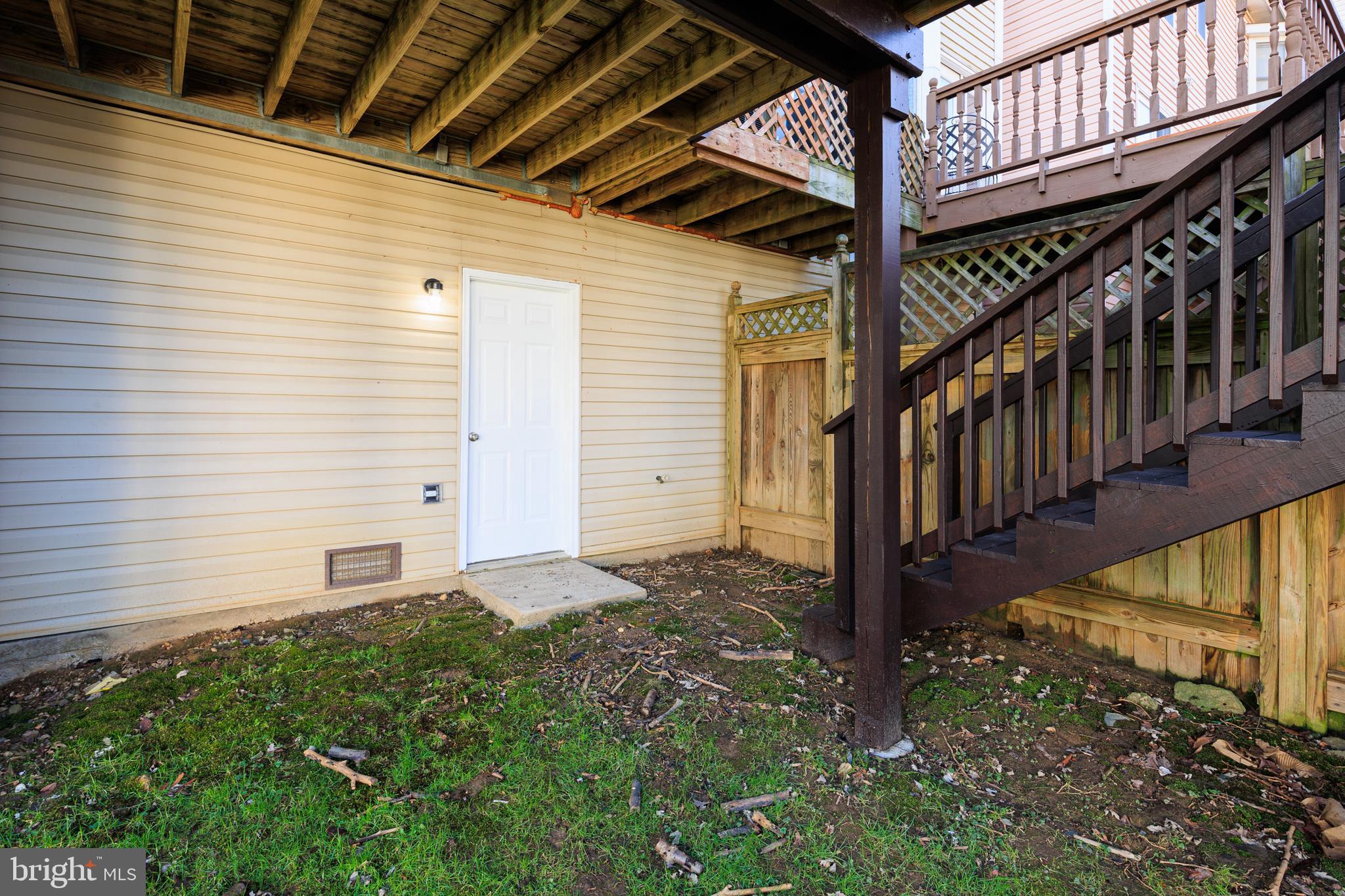 LIGHTHOUSE LANDING - Residential