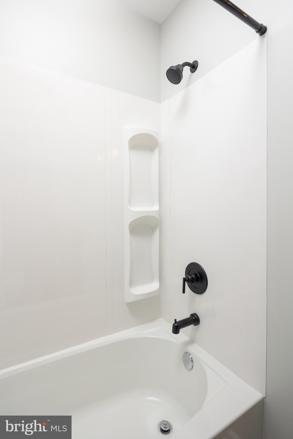 LIGHTHOUSE LANDING - Residential