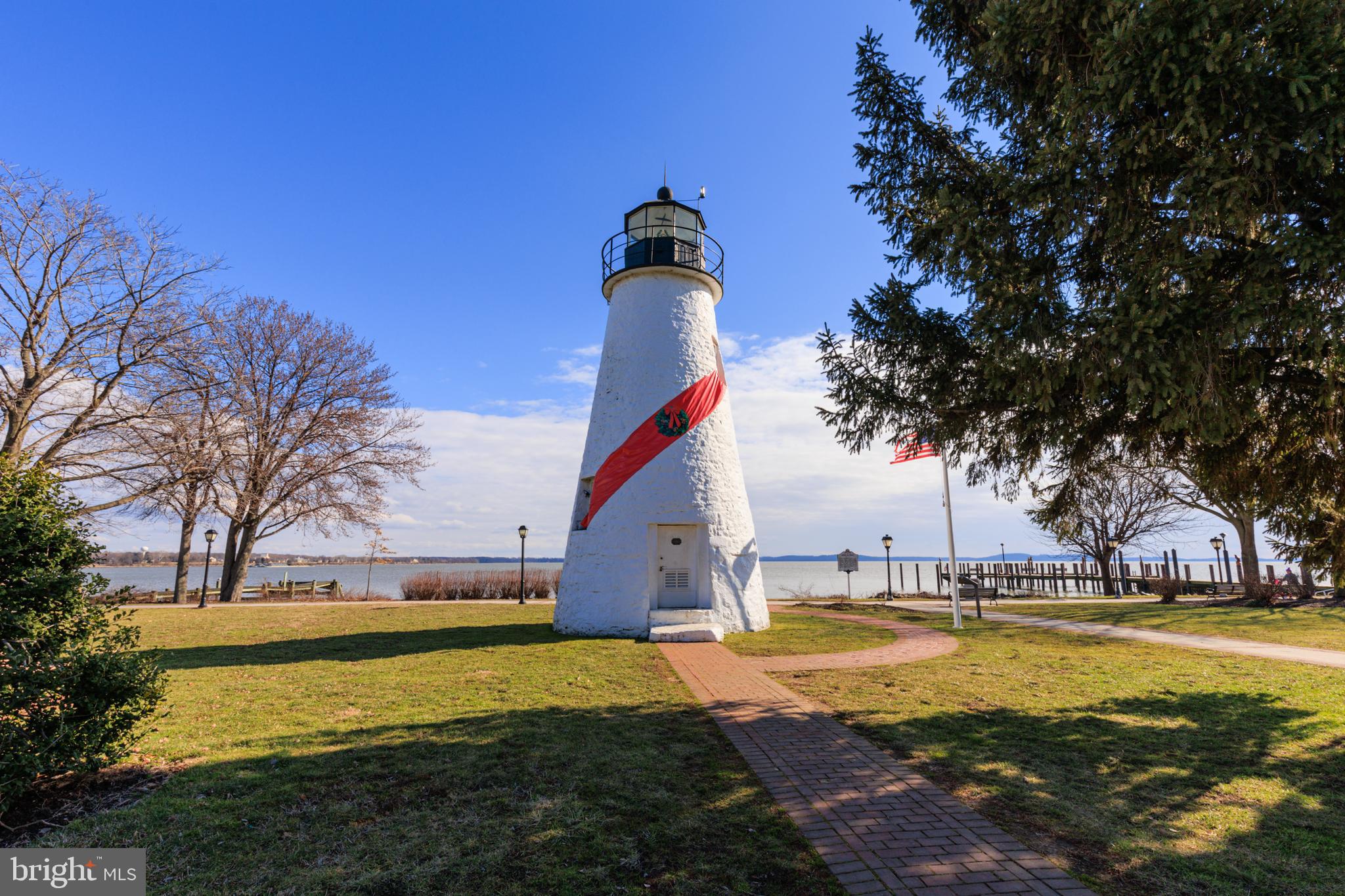LIGHTHOUSE LANDING - Residential
