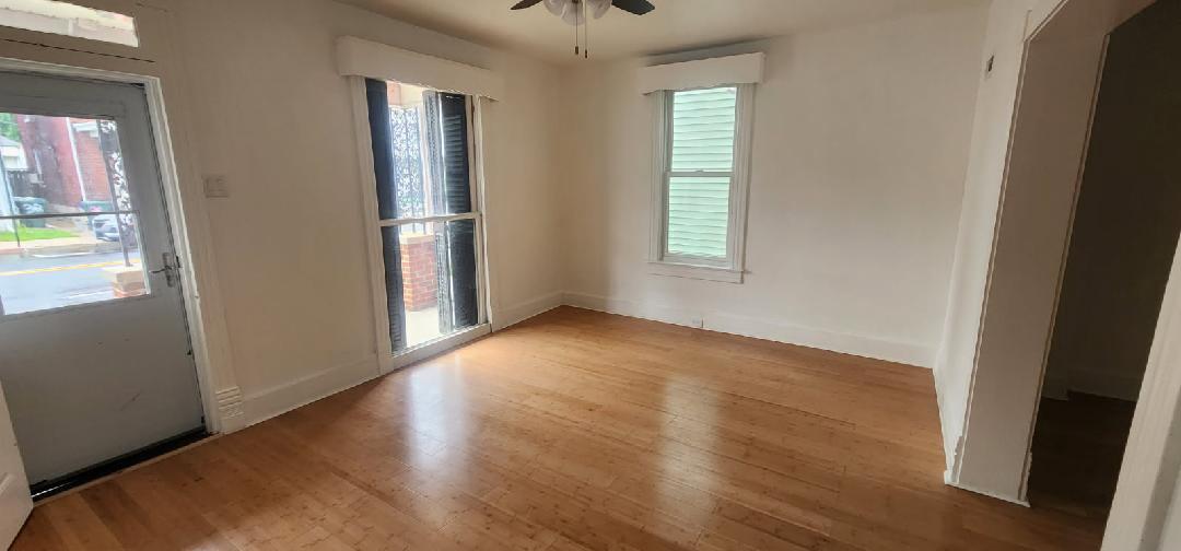 HAGERSTOWN - Residential