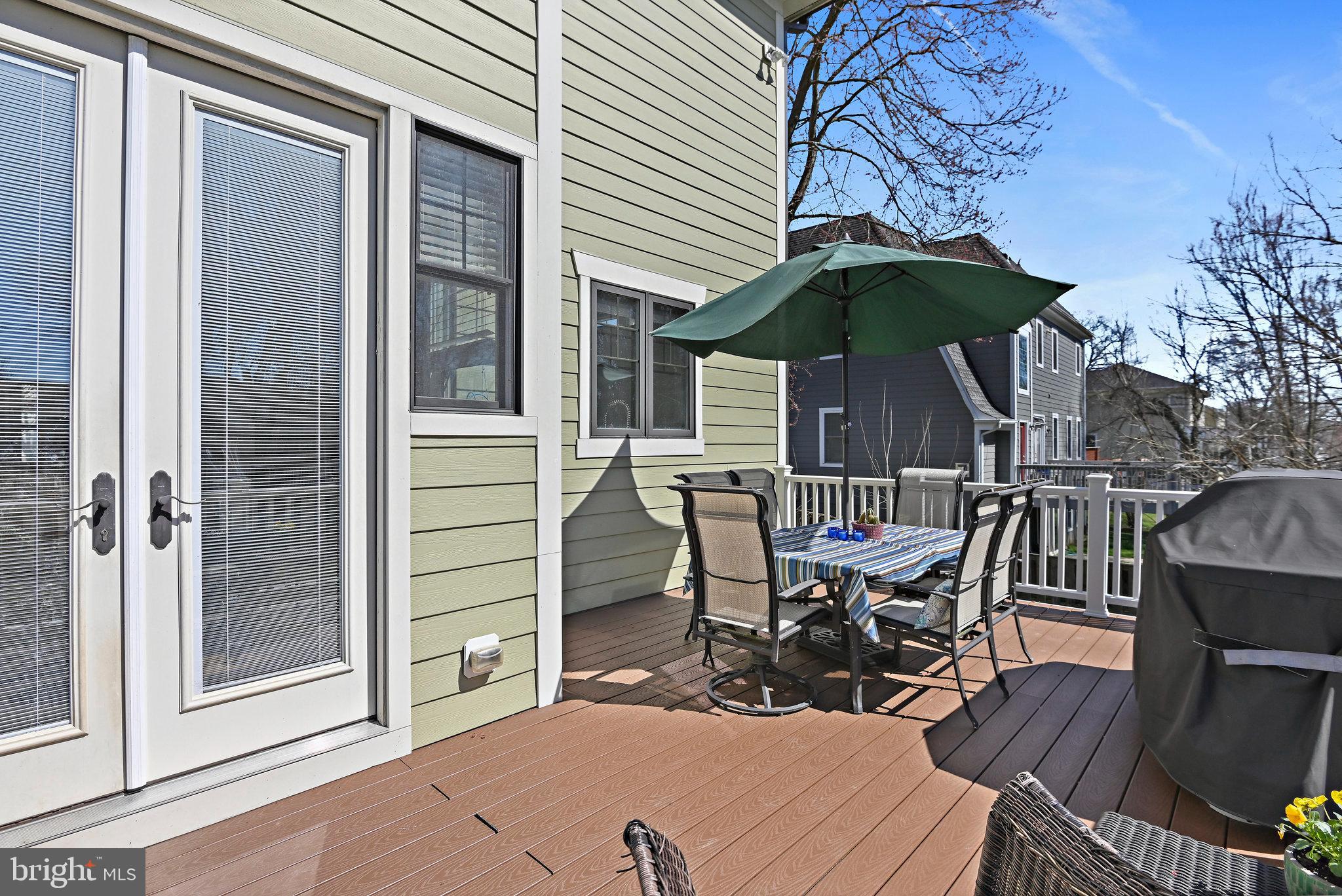 VIENNA WOODS - Residential