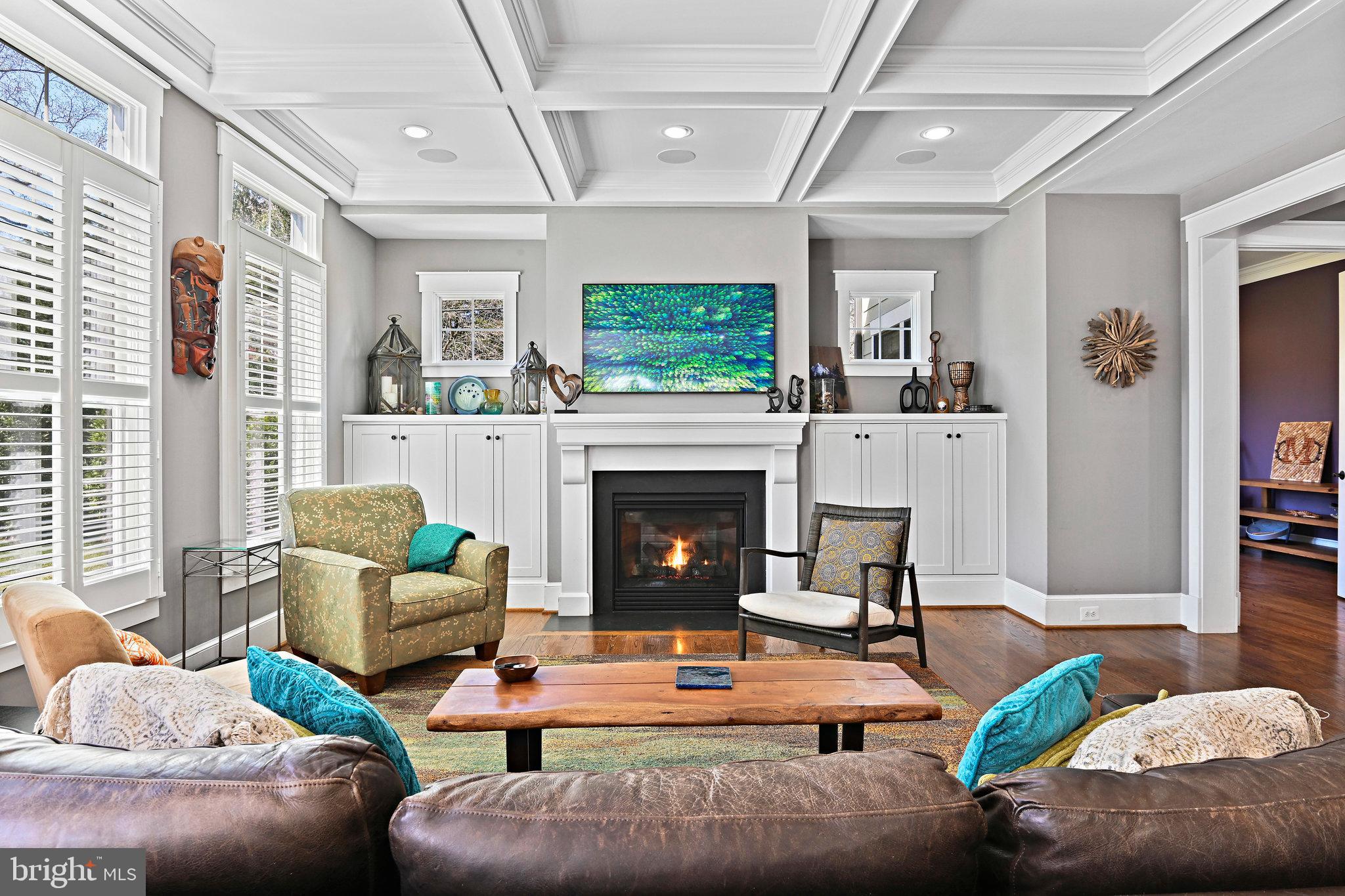 VIENNA WOODS - Residential