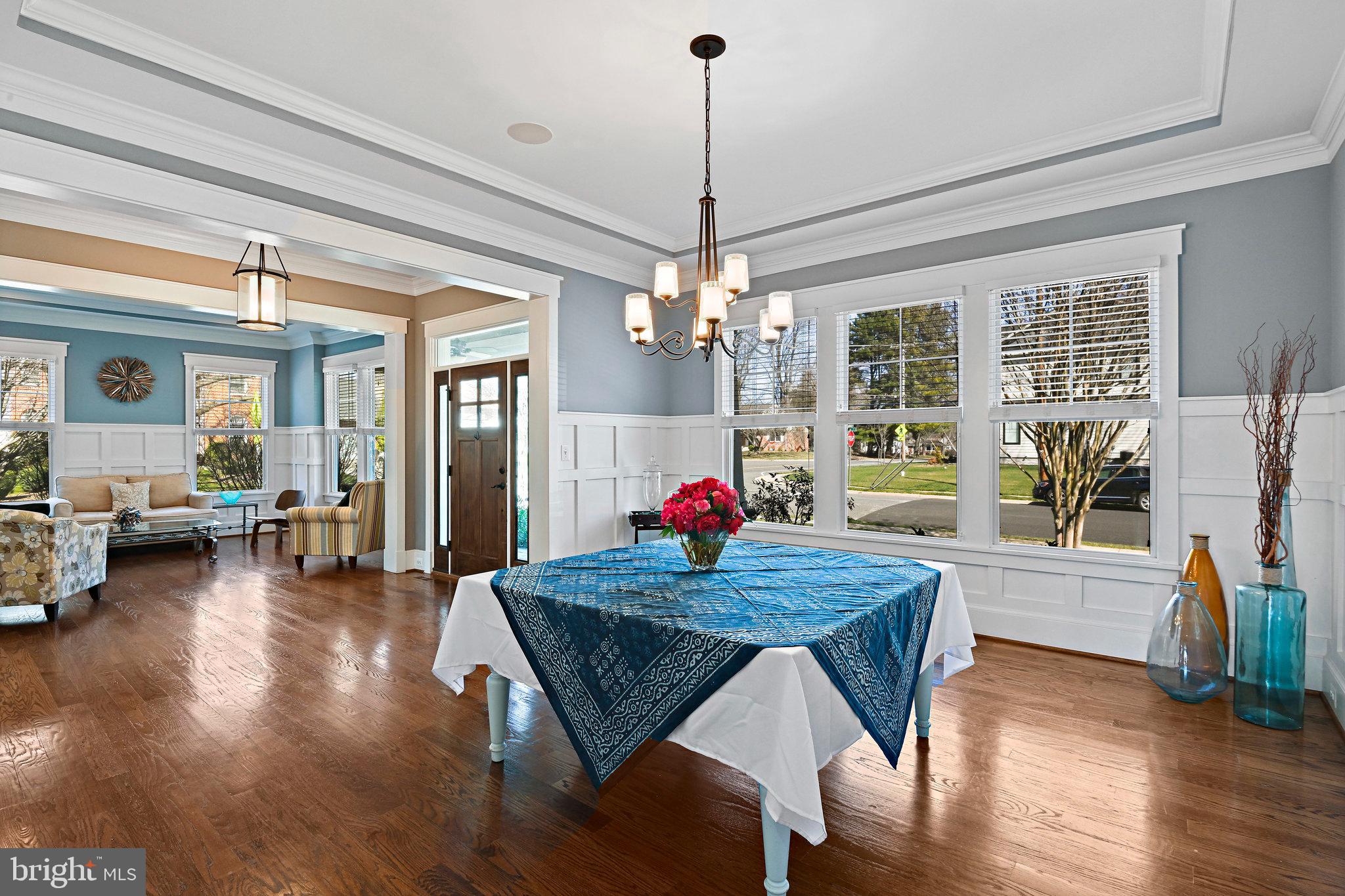 VIENNA WOODS - Residential