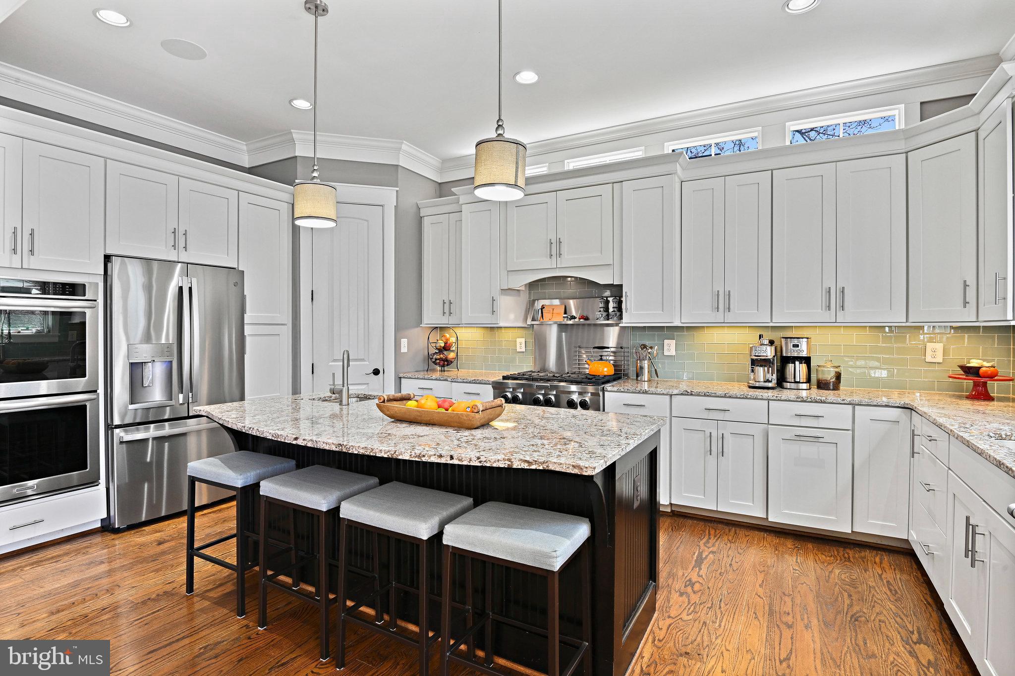 VIENNA WOODS - Residential