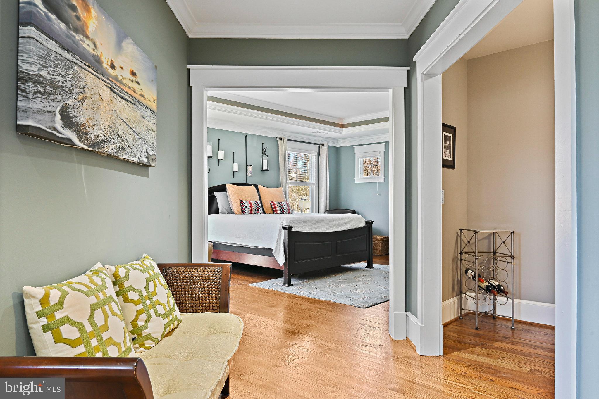 VIENNA WOODS - Residential