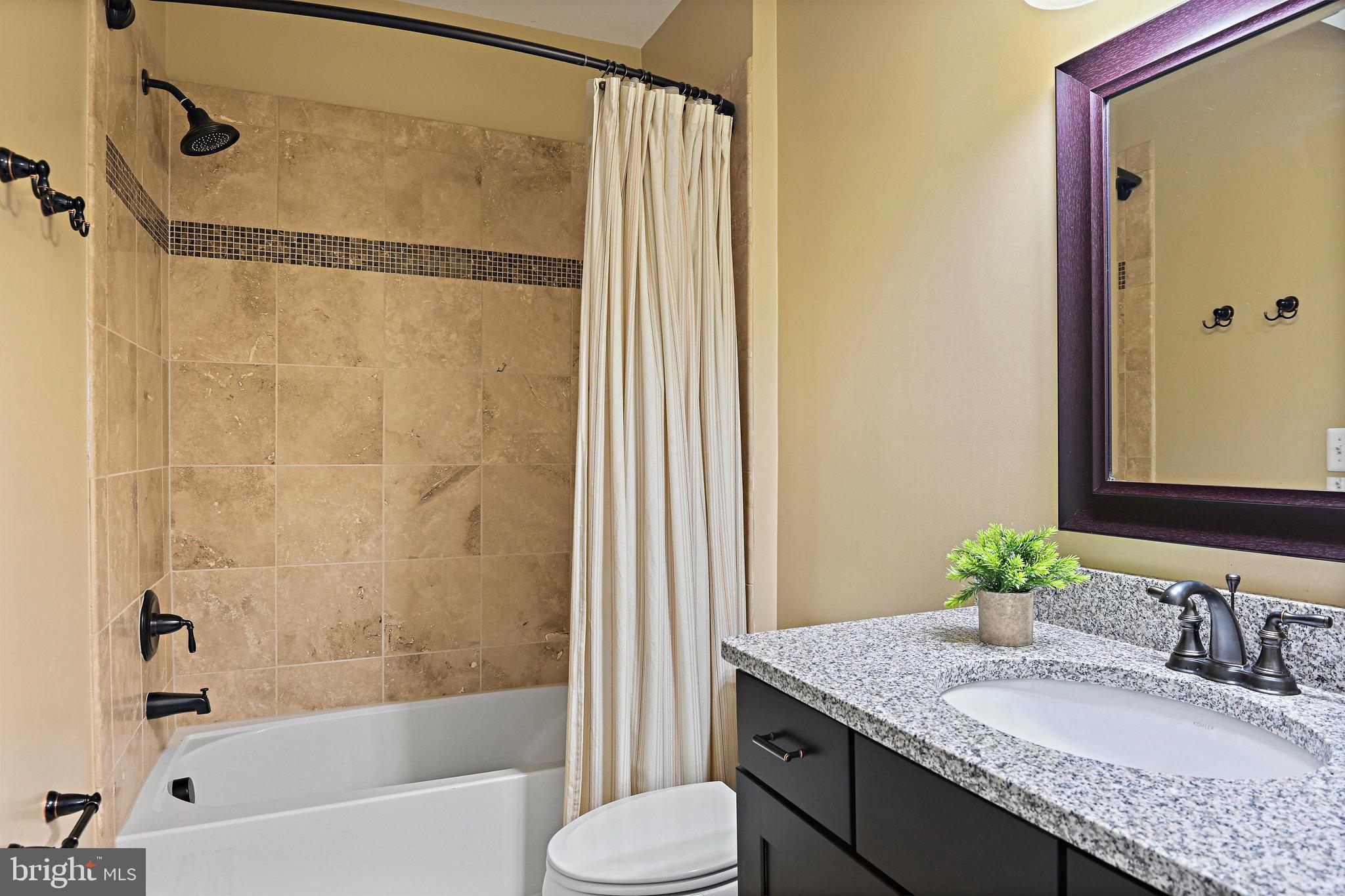 VIENNA WOODS - Residential