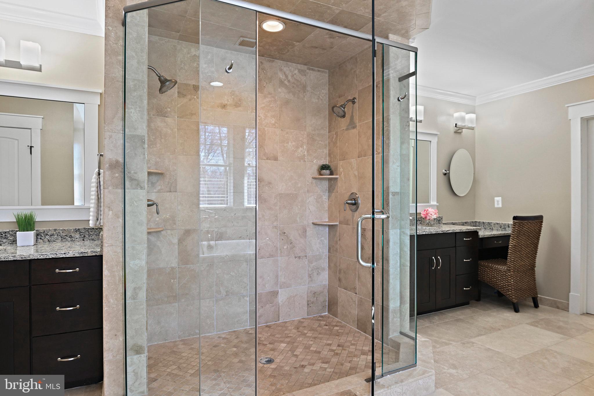 VIENNA WOODS - Residential