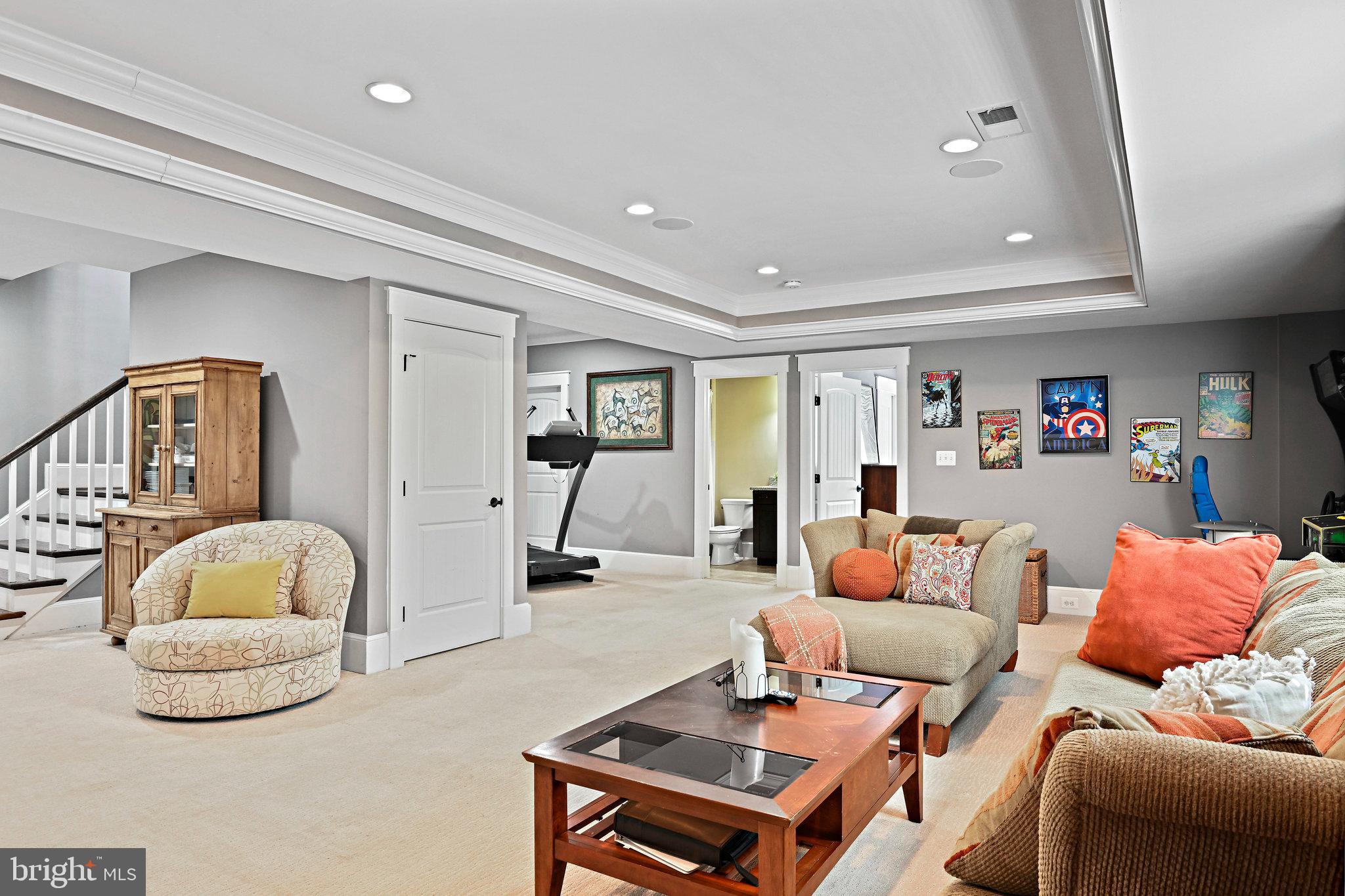 VIENNA WOODS - Residential