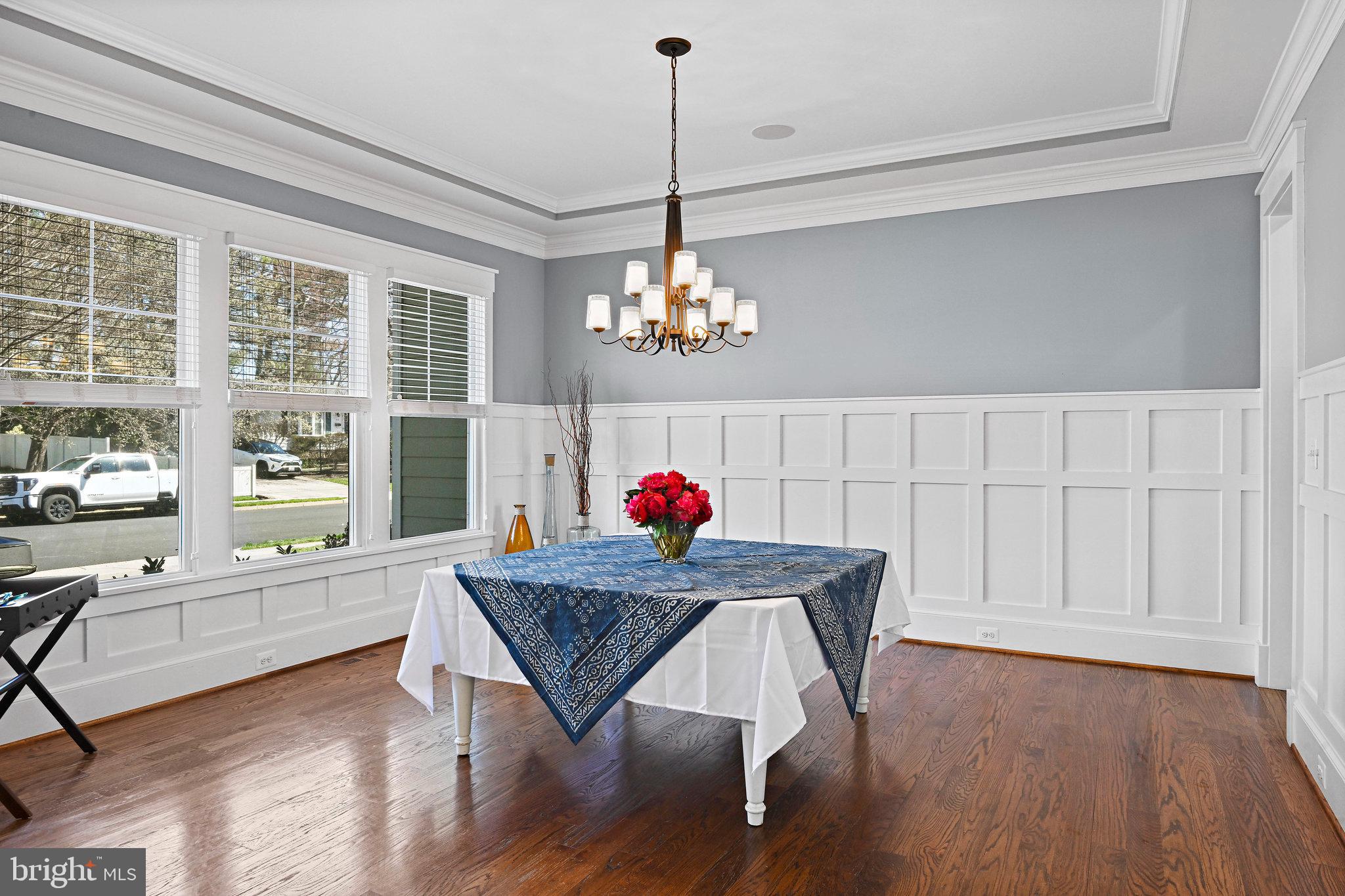 VIENNA WOODS - Residential