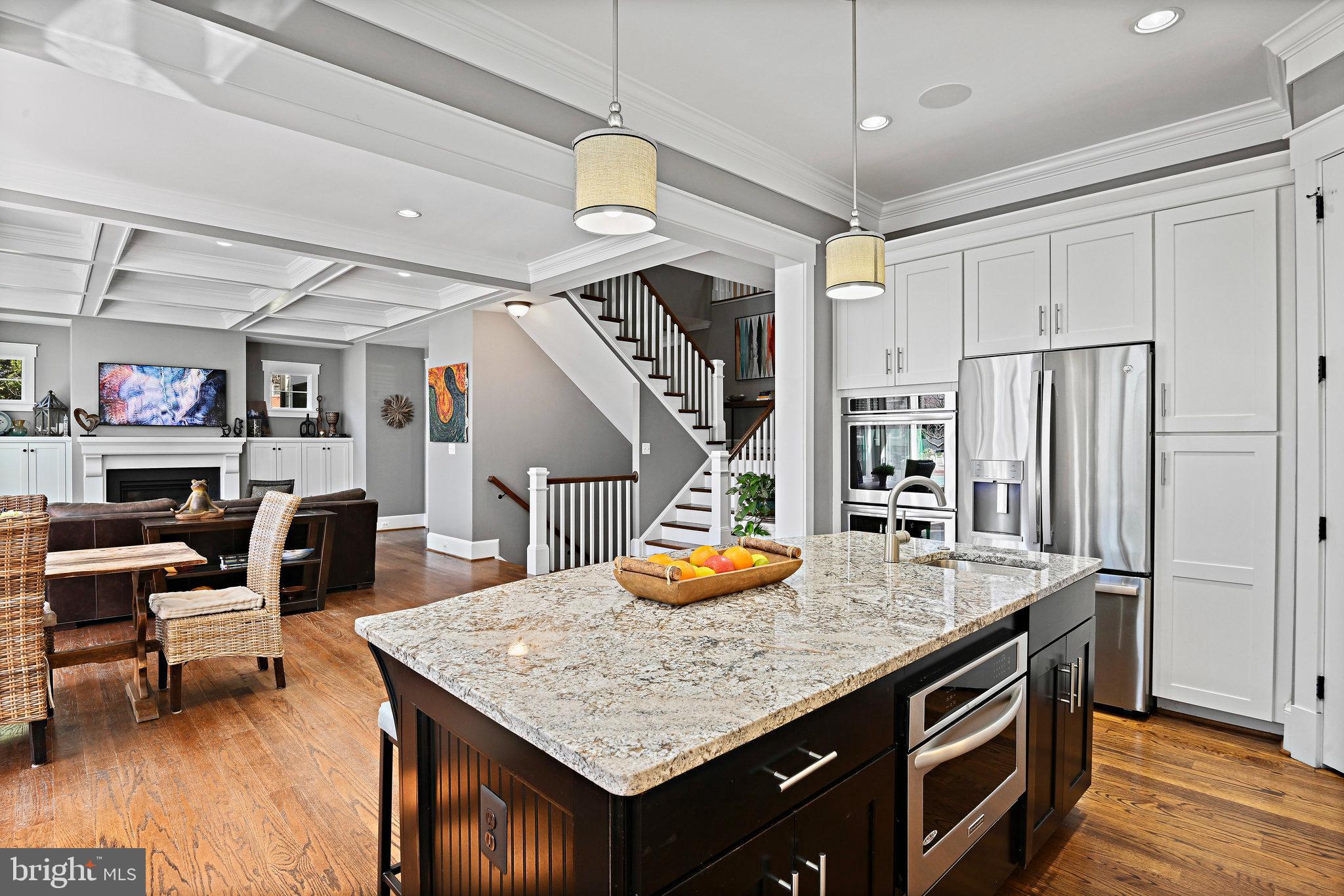 VIENNA WOODS - Residential