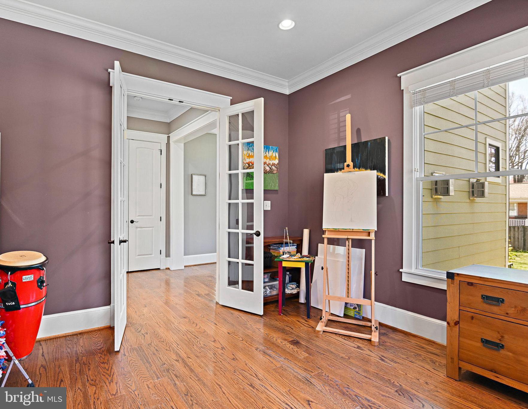 VIENNA WOODS - Residential