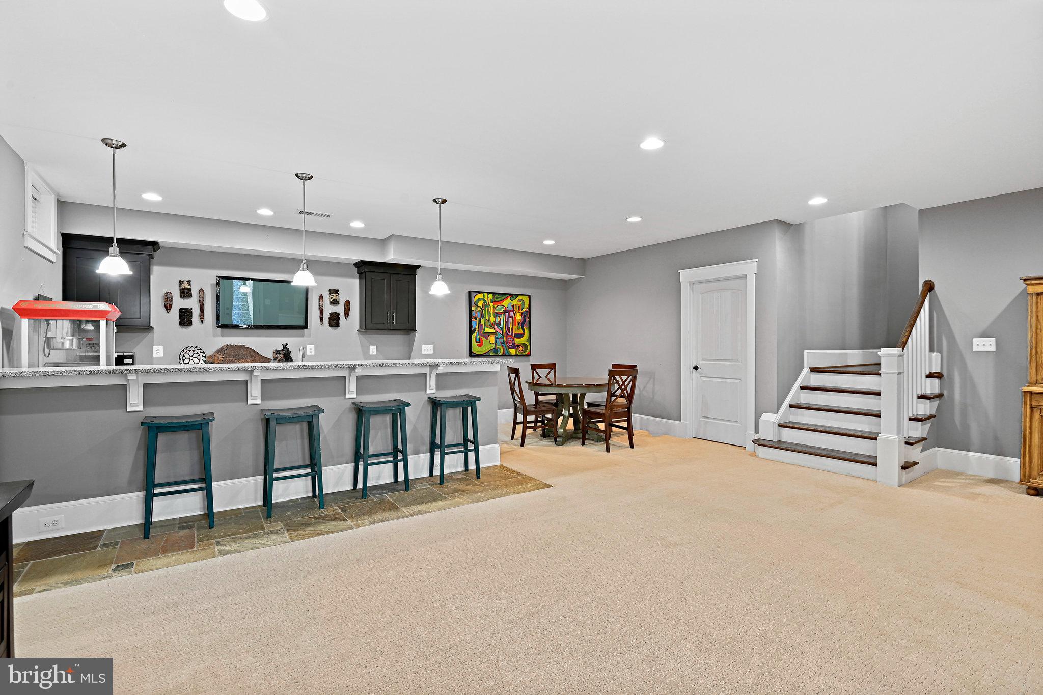 VIENNA WOODS - Residential