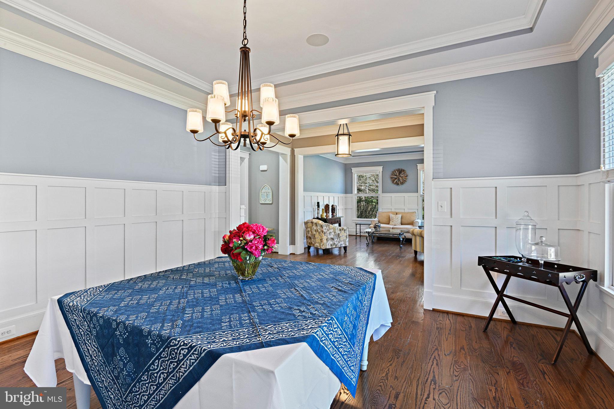 VIENNA WOODS - Residential