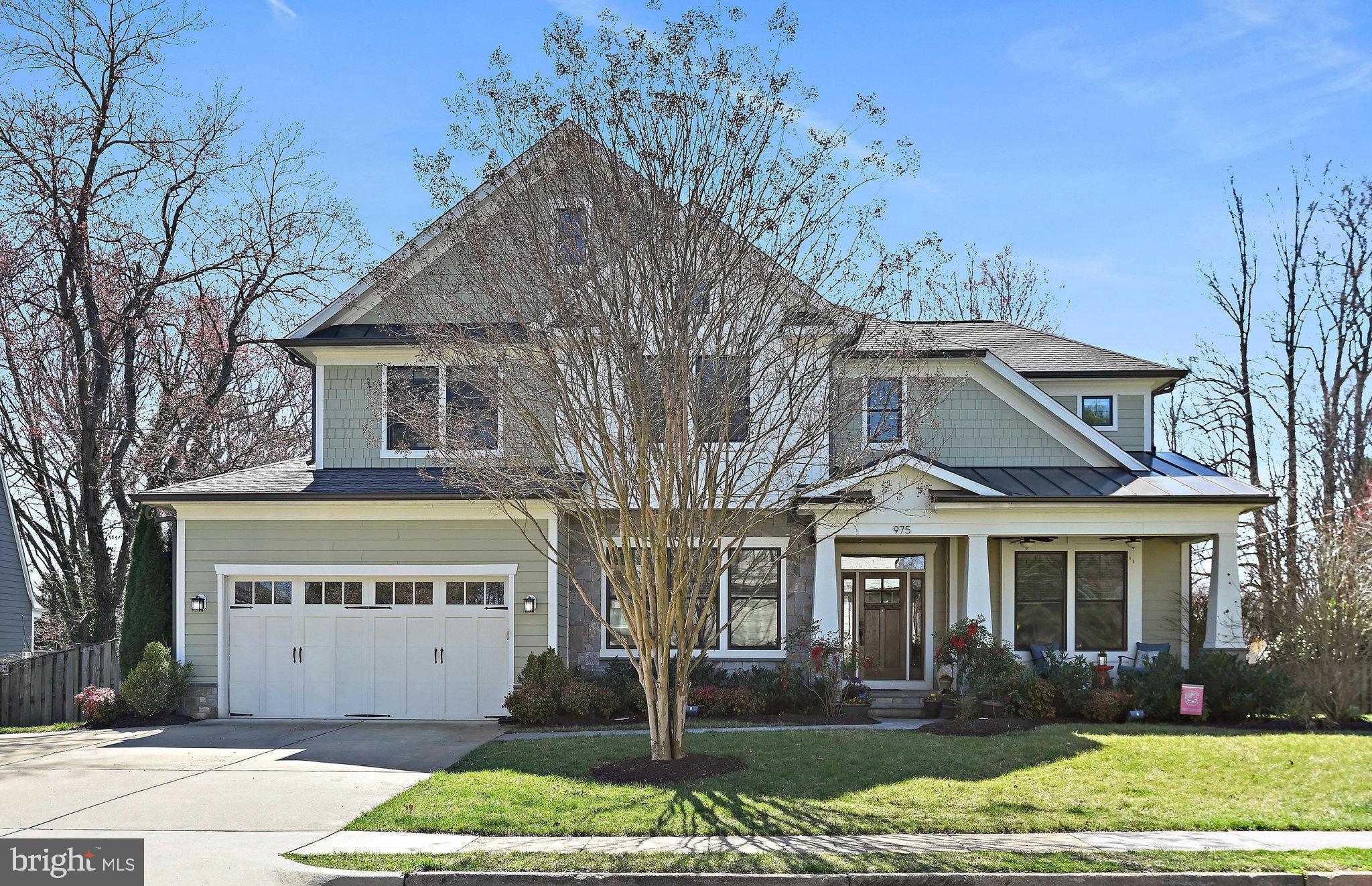 VIENNA WOODS - Residential