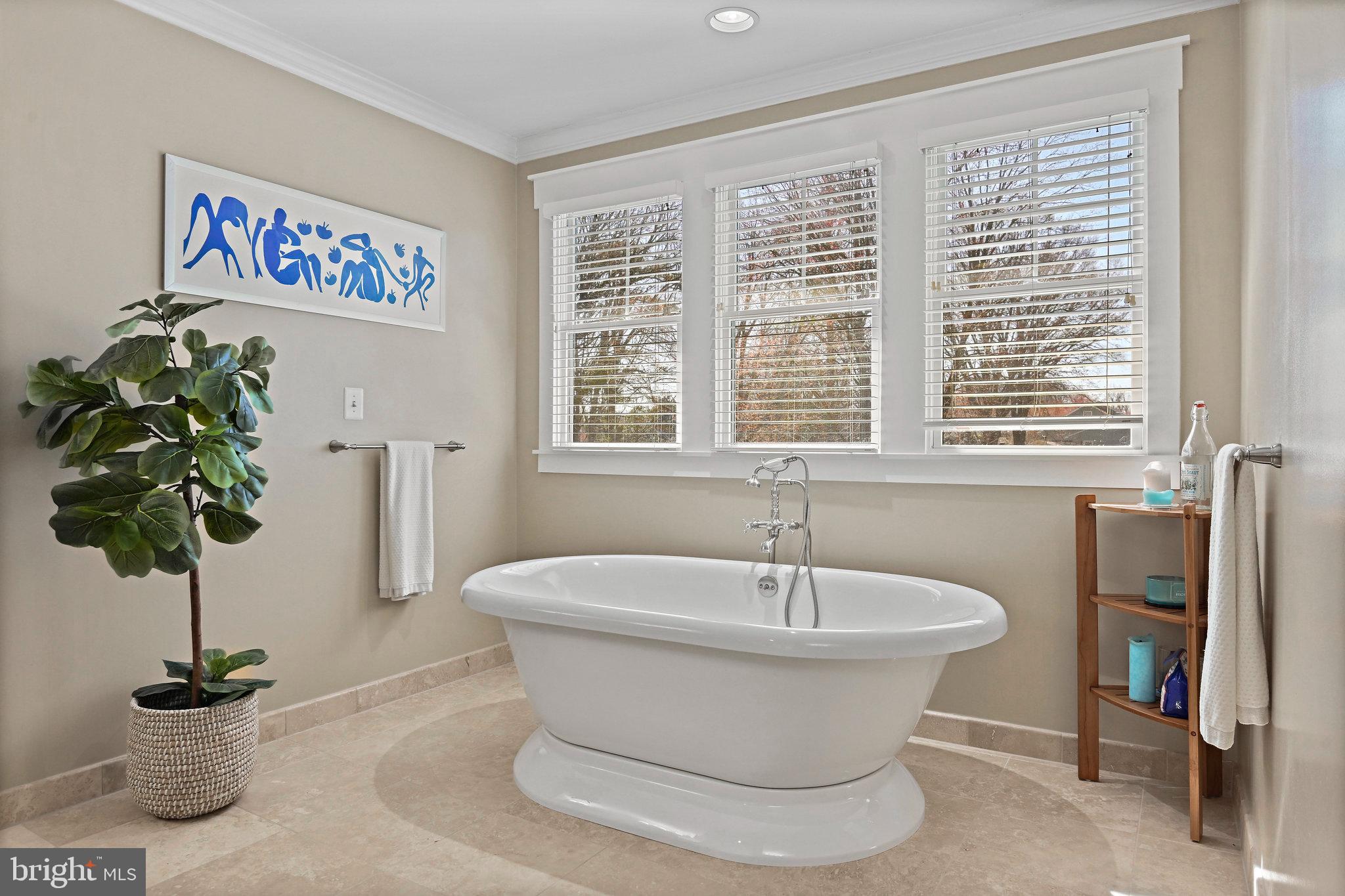 VIENNA WOODS - Residential