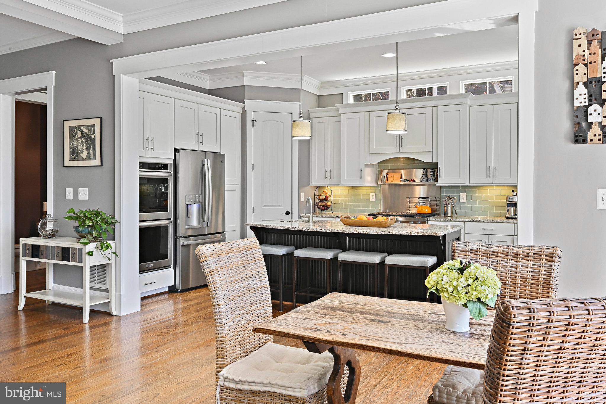 VIENNA WOODS - Residential