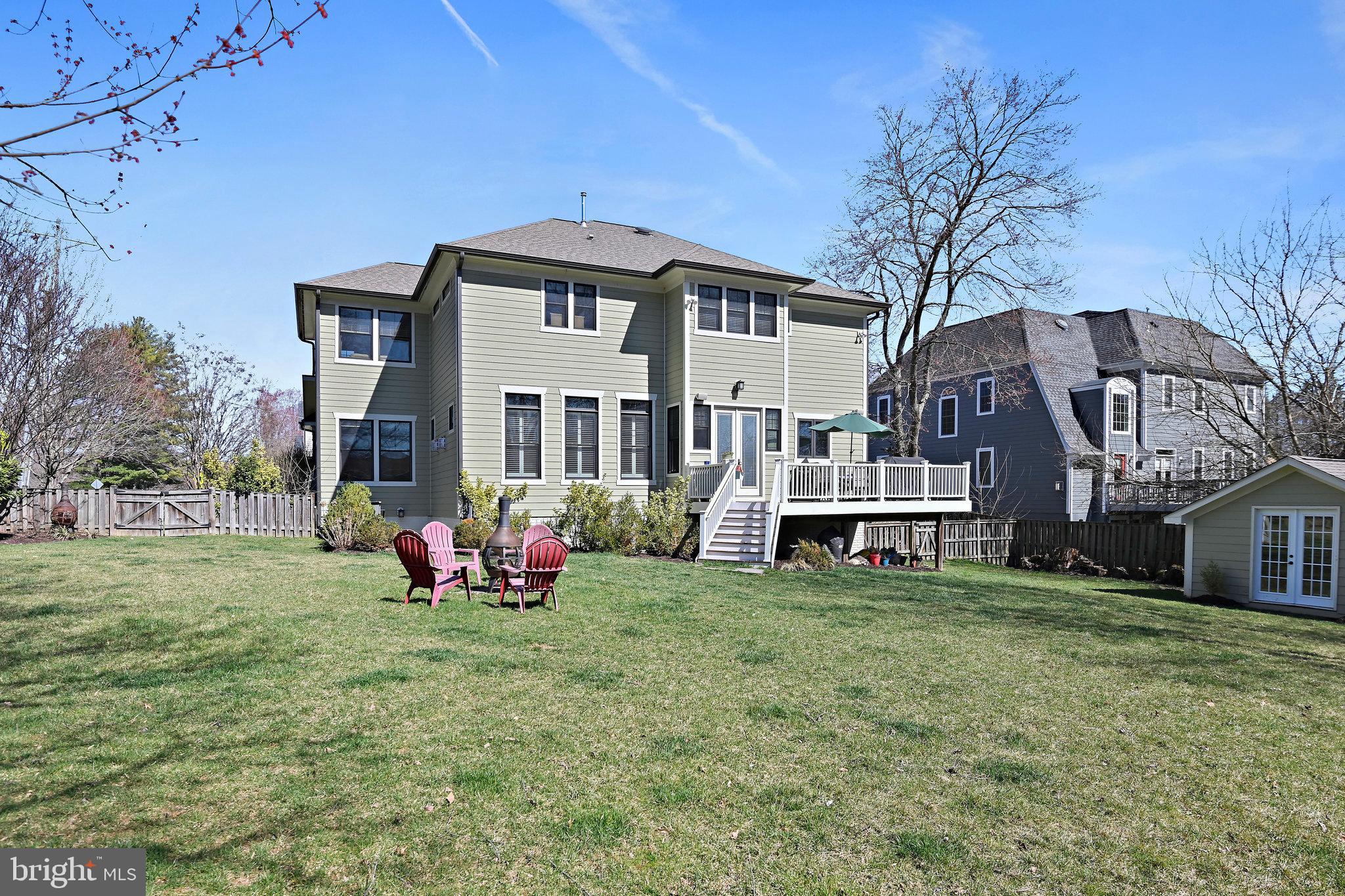 VIENNA WOODS - Residential