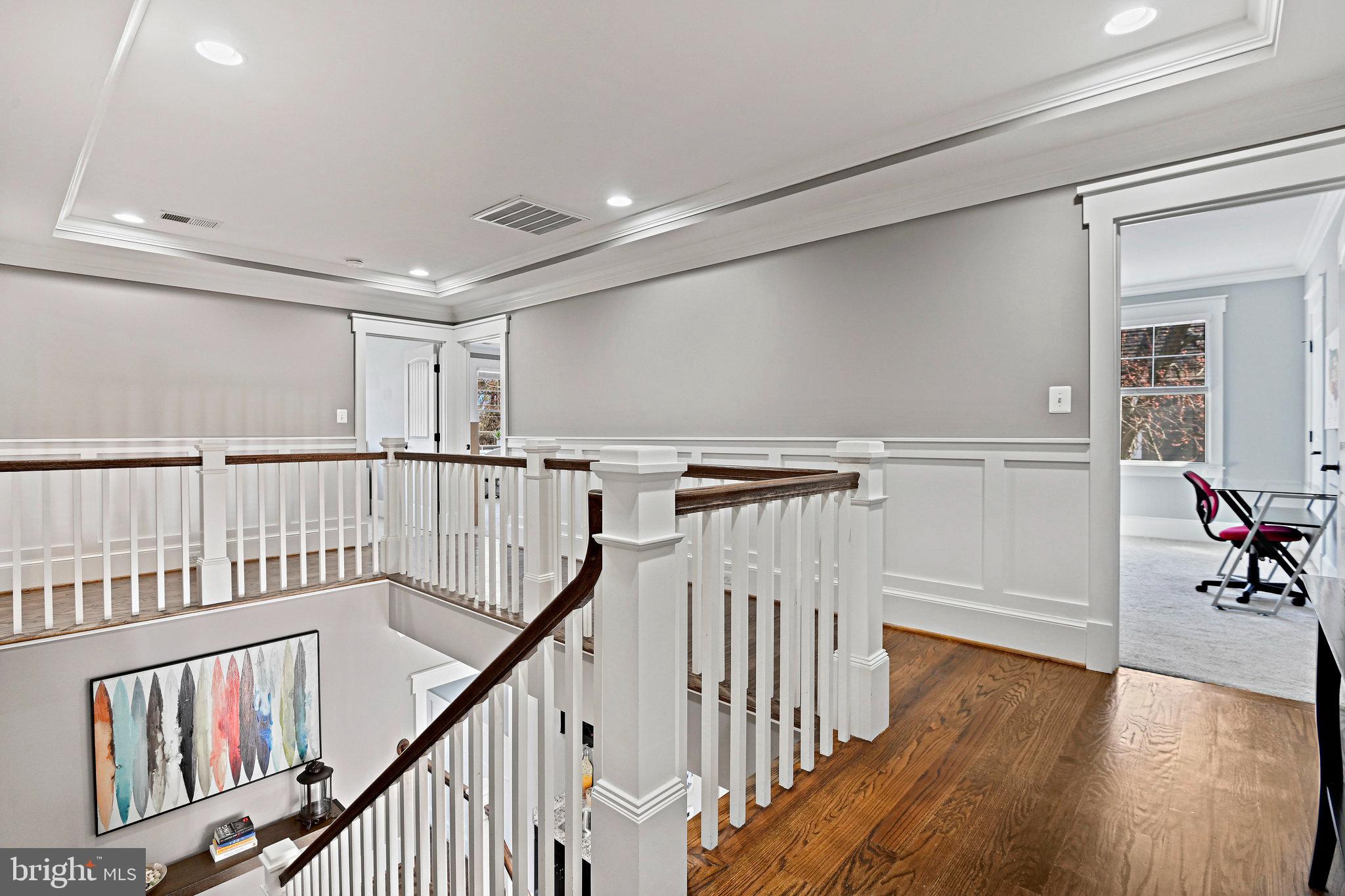 VIENNA WOODS - Residential