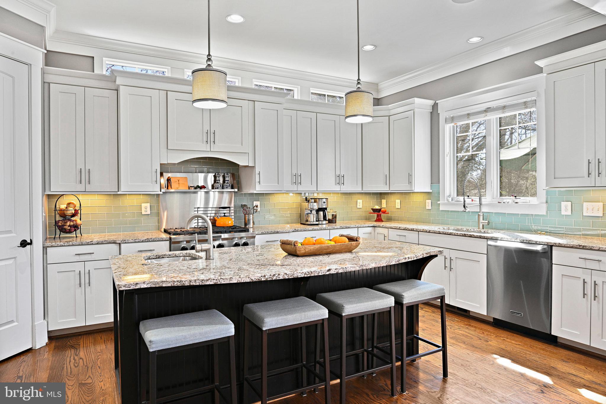 VIENNA WOODS - Residential