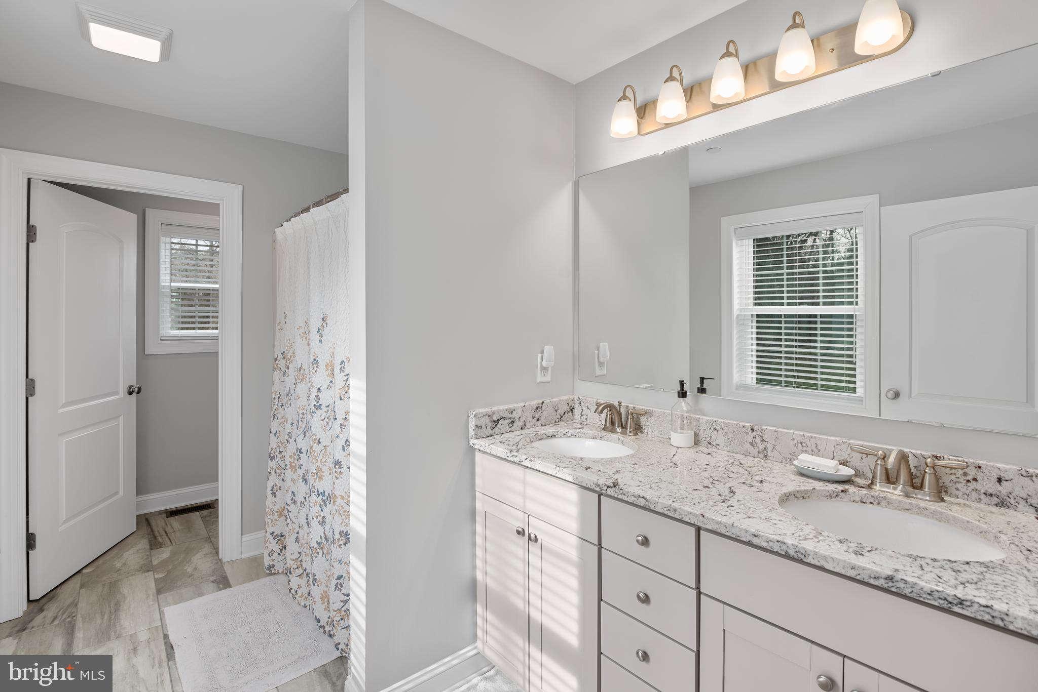 HOPKINS NECK - Residential