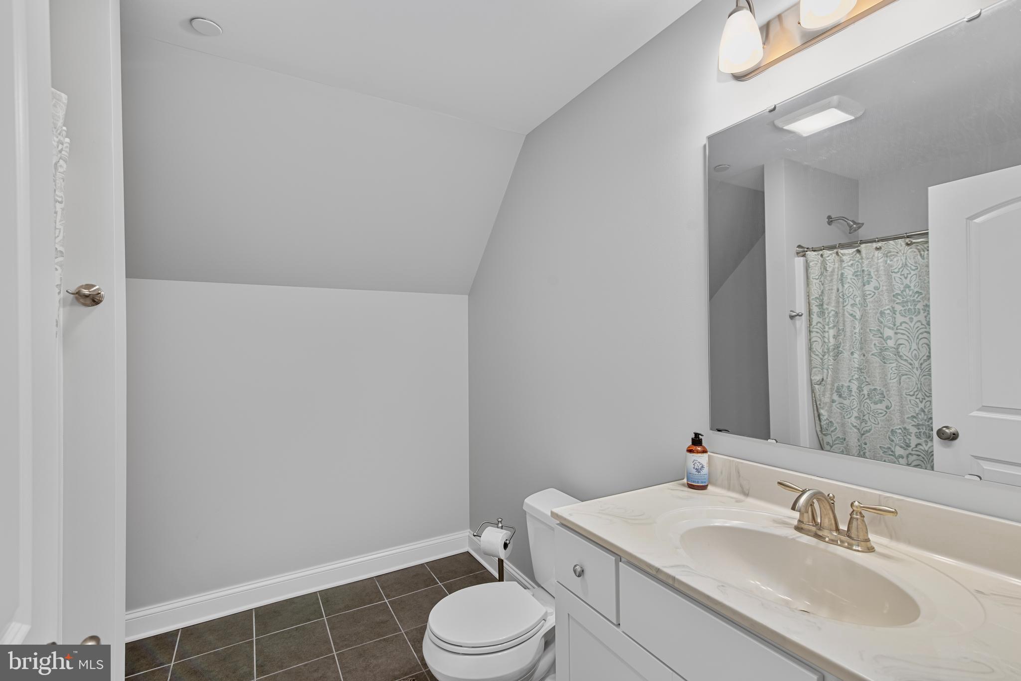 HOPKINS NECK - Residential