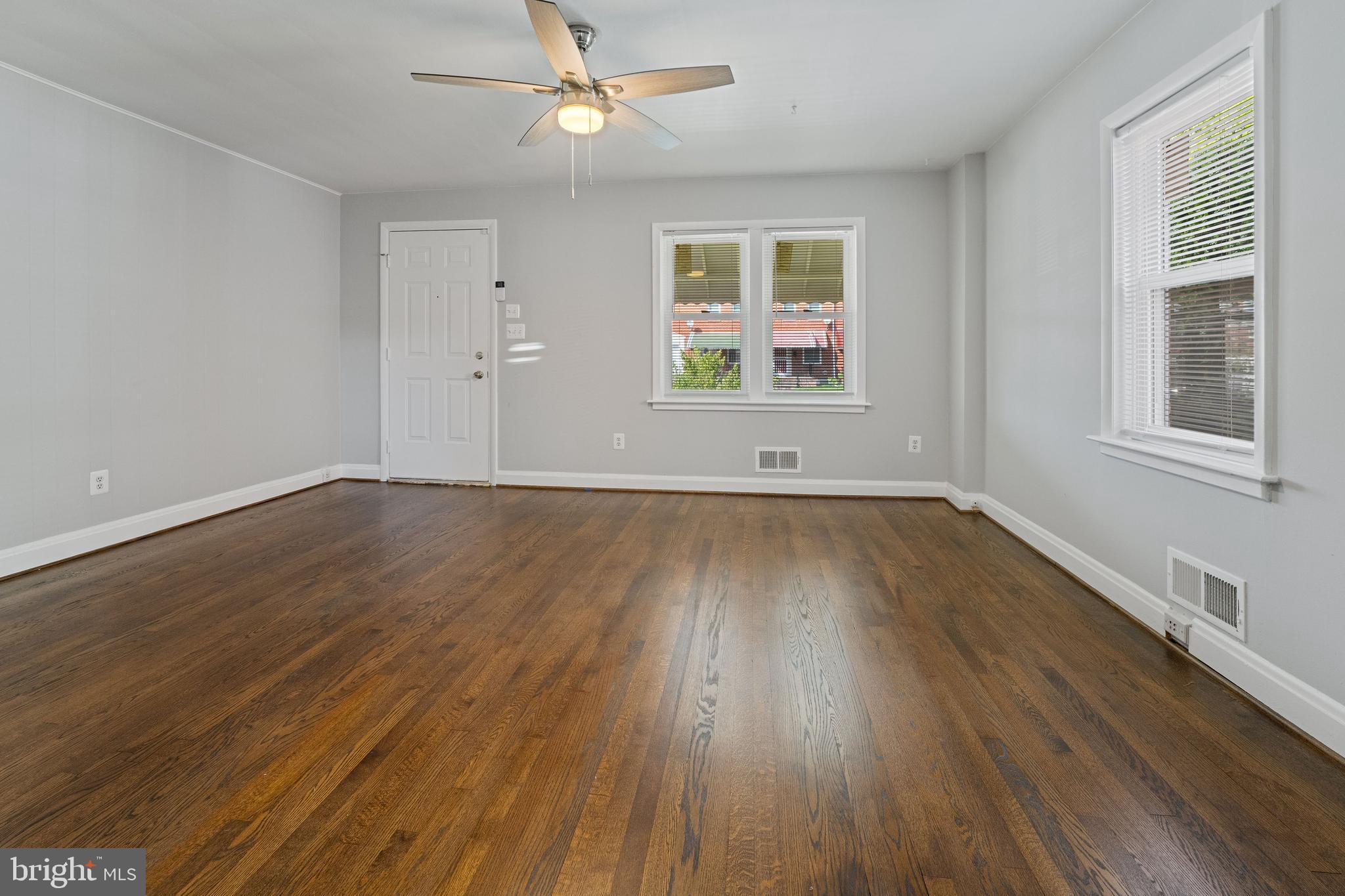 HAWTHORNE - Residential