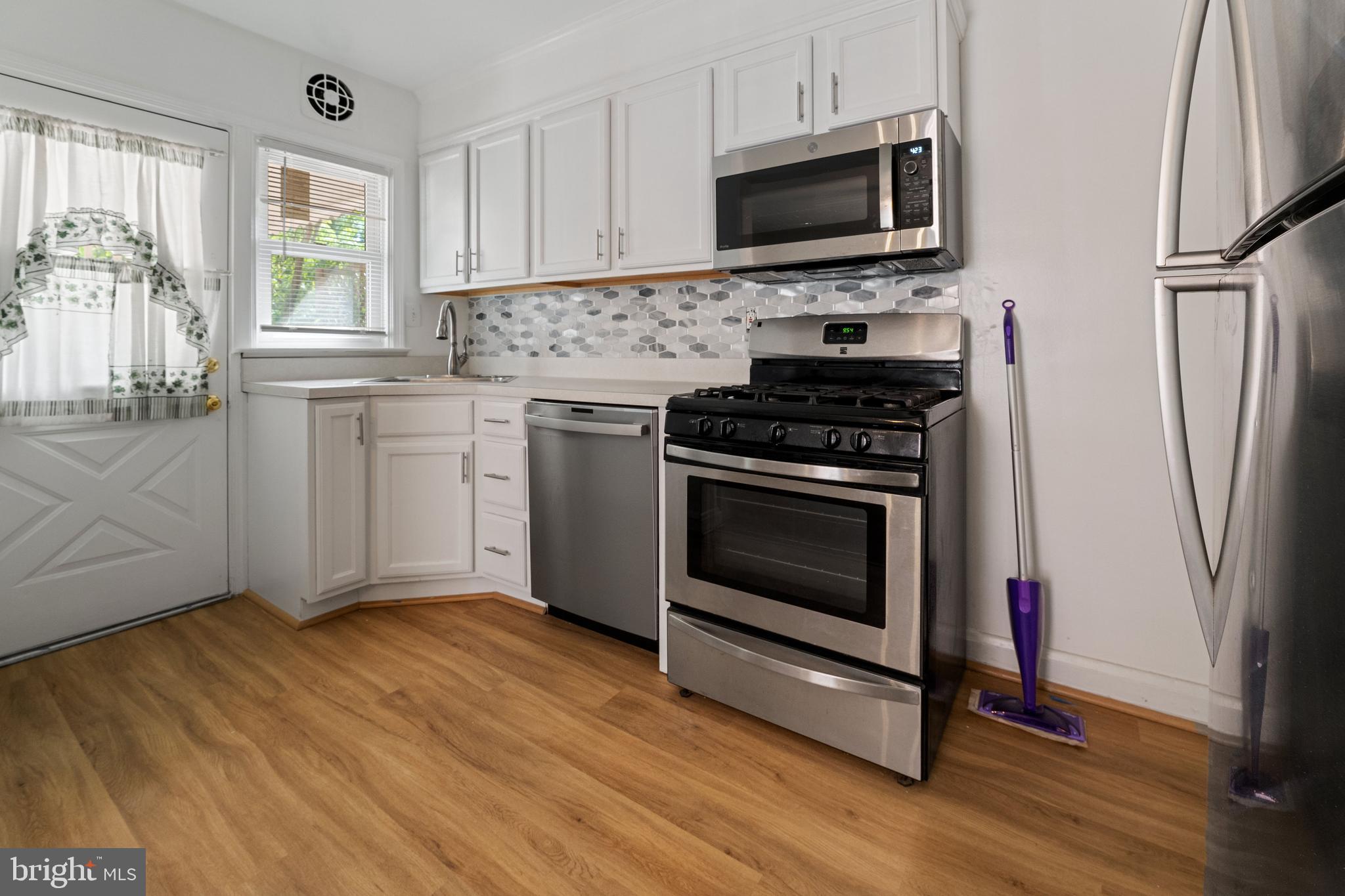 HAWTHORNE - Residential