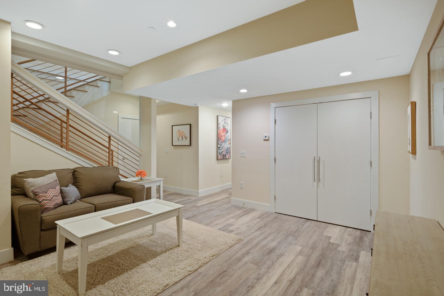 OLDE KENSINGTON - Residential