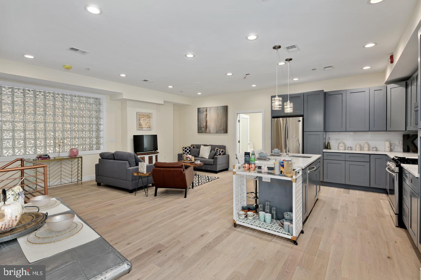 OLDE KENSINGTON - Residential