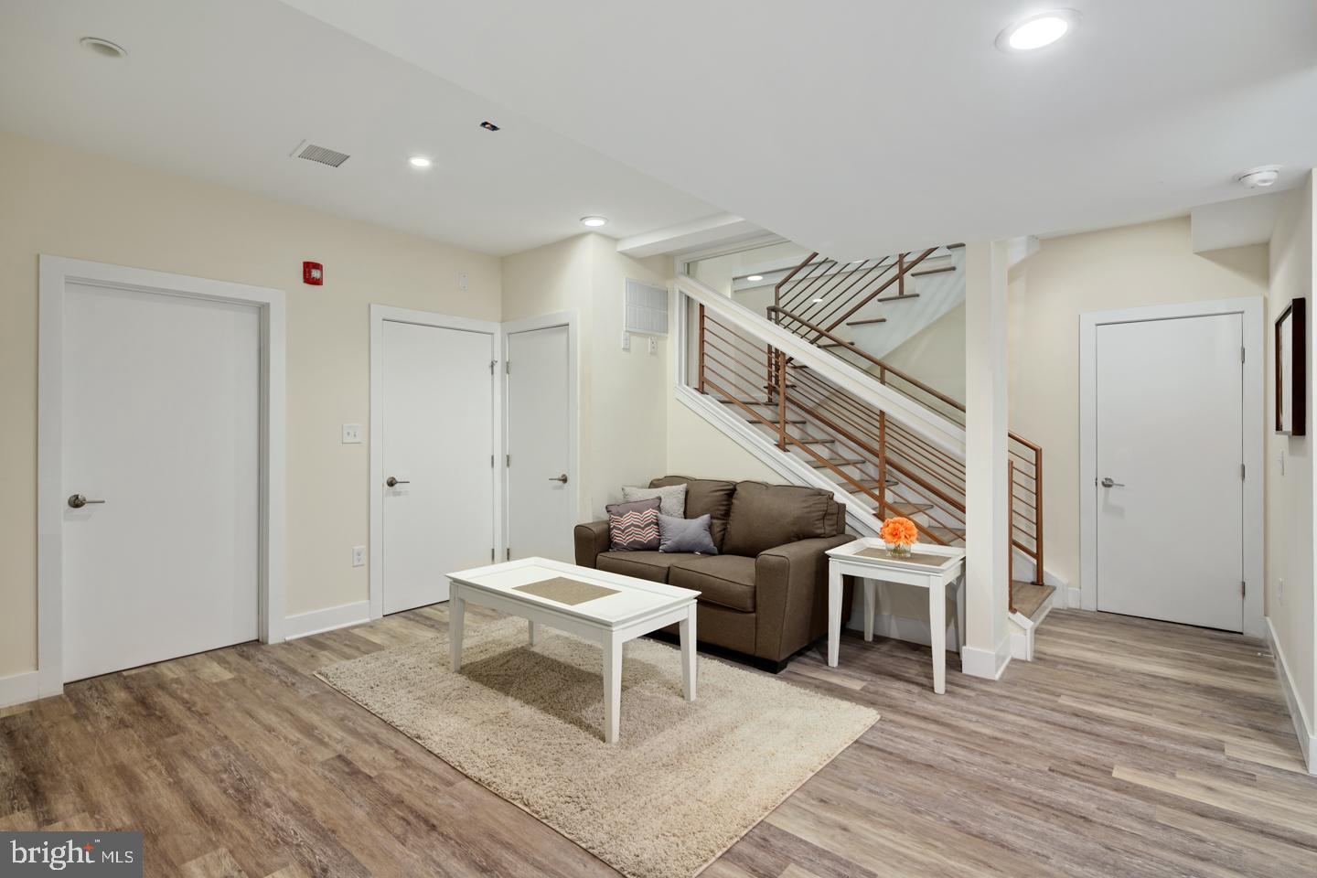 OLDE KENSINGTON - Residential