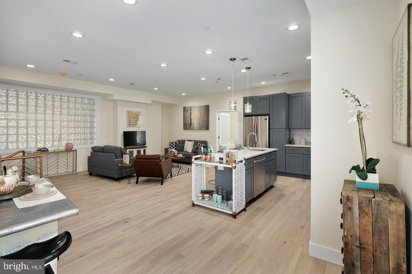 OLDE KENSINGTON - Residential