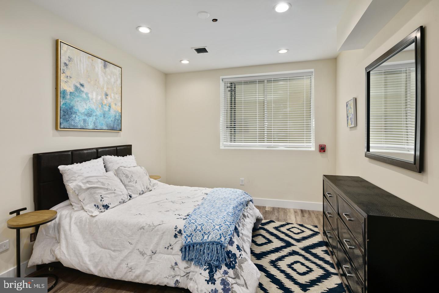 OLDE KENSINGTON - Residential