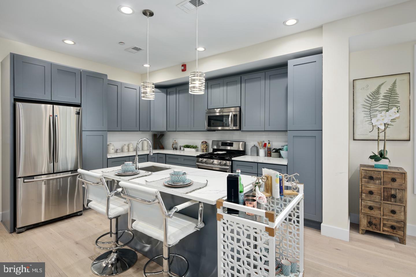 OLDE KENSINGTON - Residential