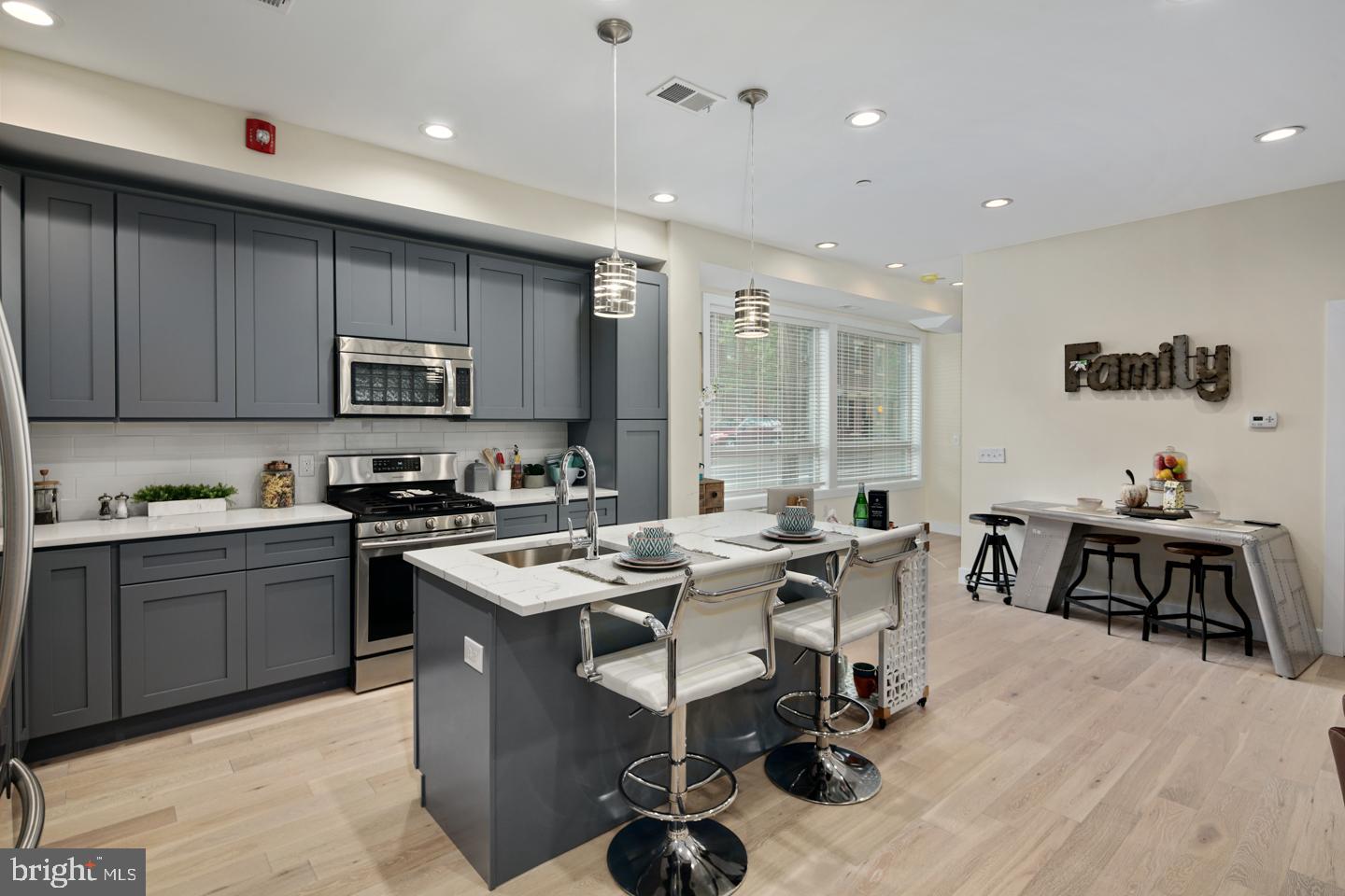 OLDE KENSINGTON - Residential